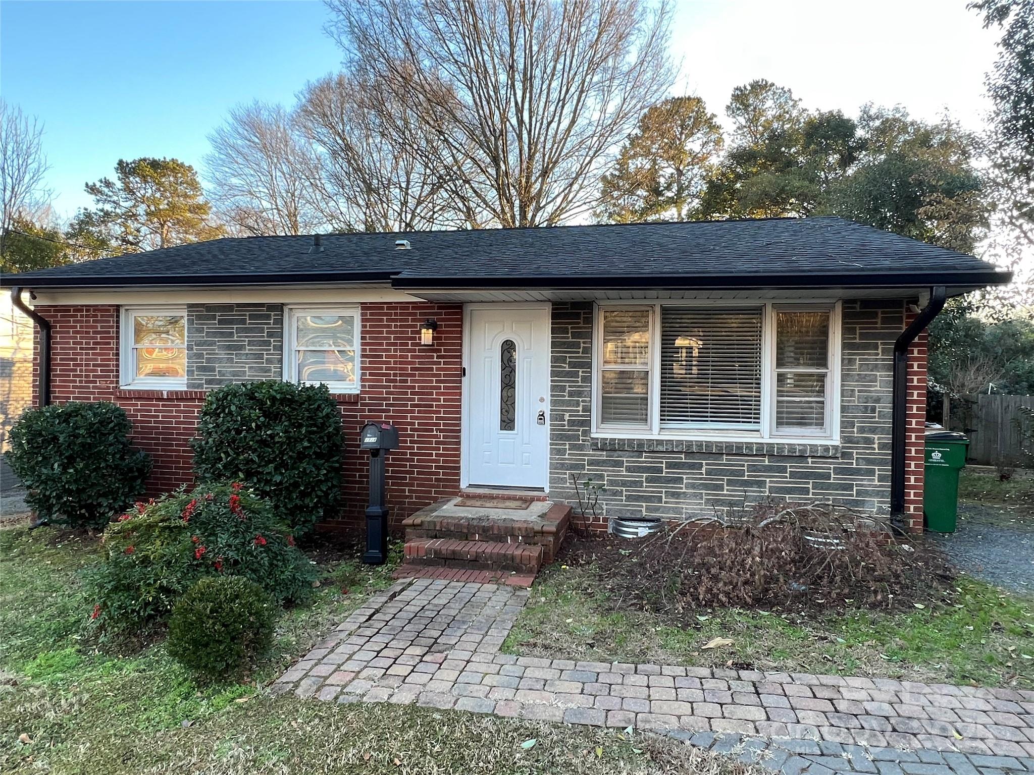 2724 Hilliard Drive