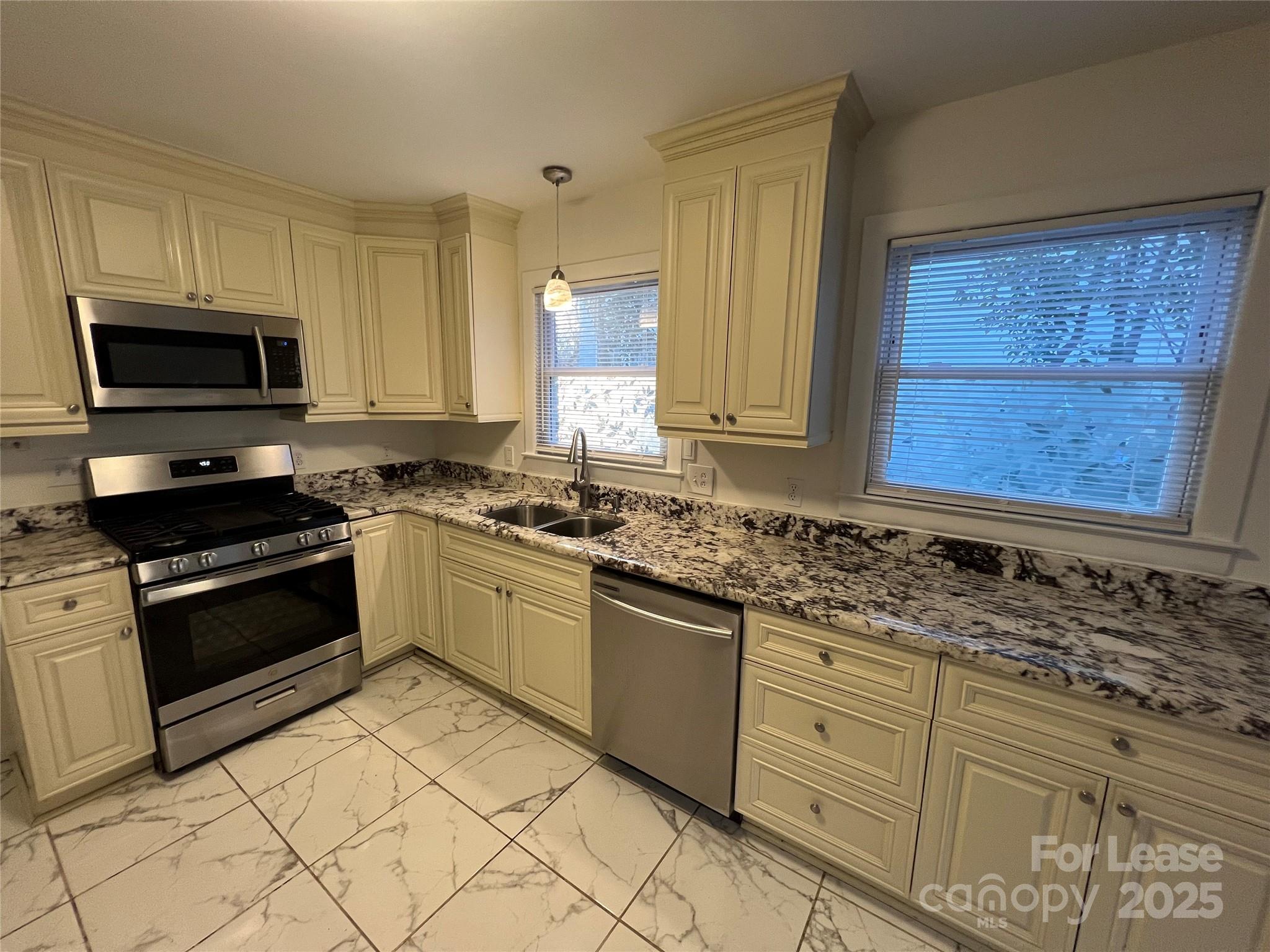 2724 Hilliard Drive