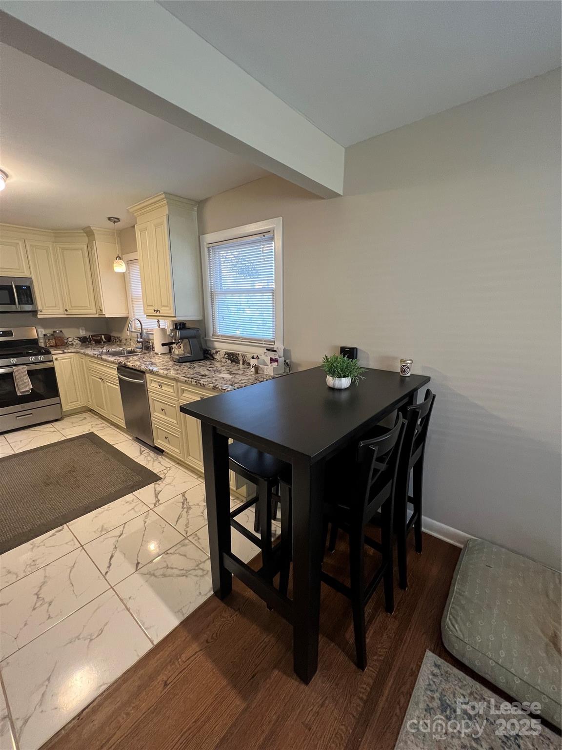 2724 Hilliard Drive