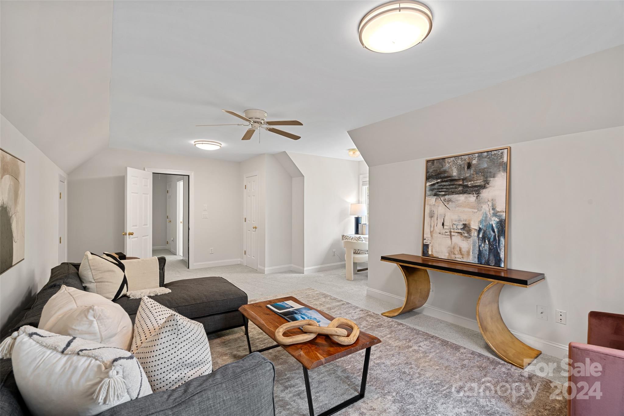 193 Broadview Circle