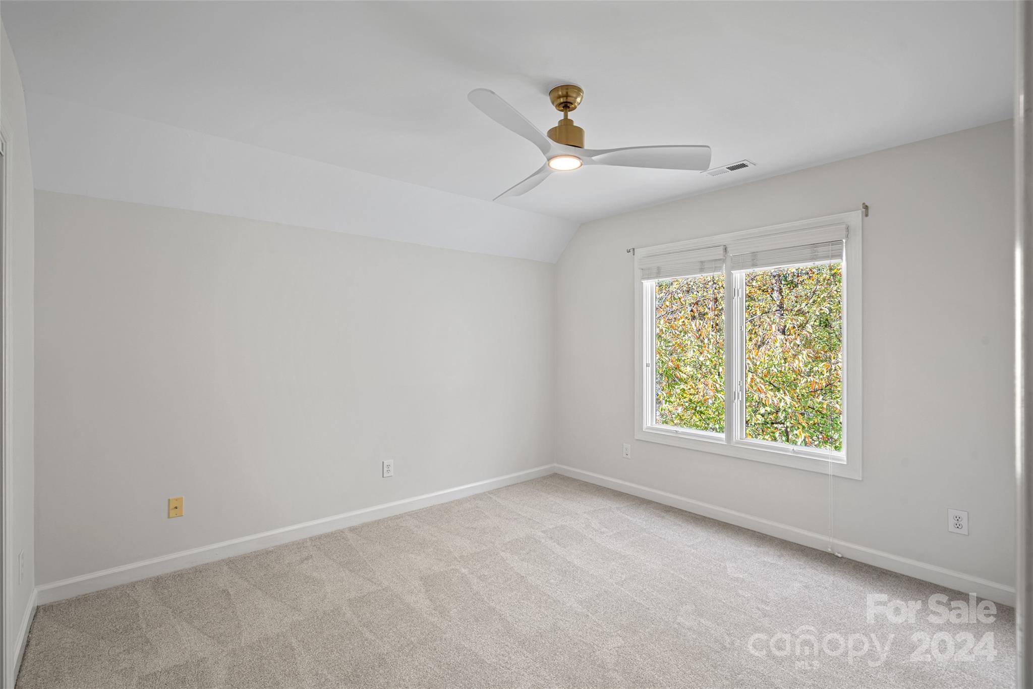 193 Broadview Circle