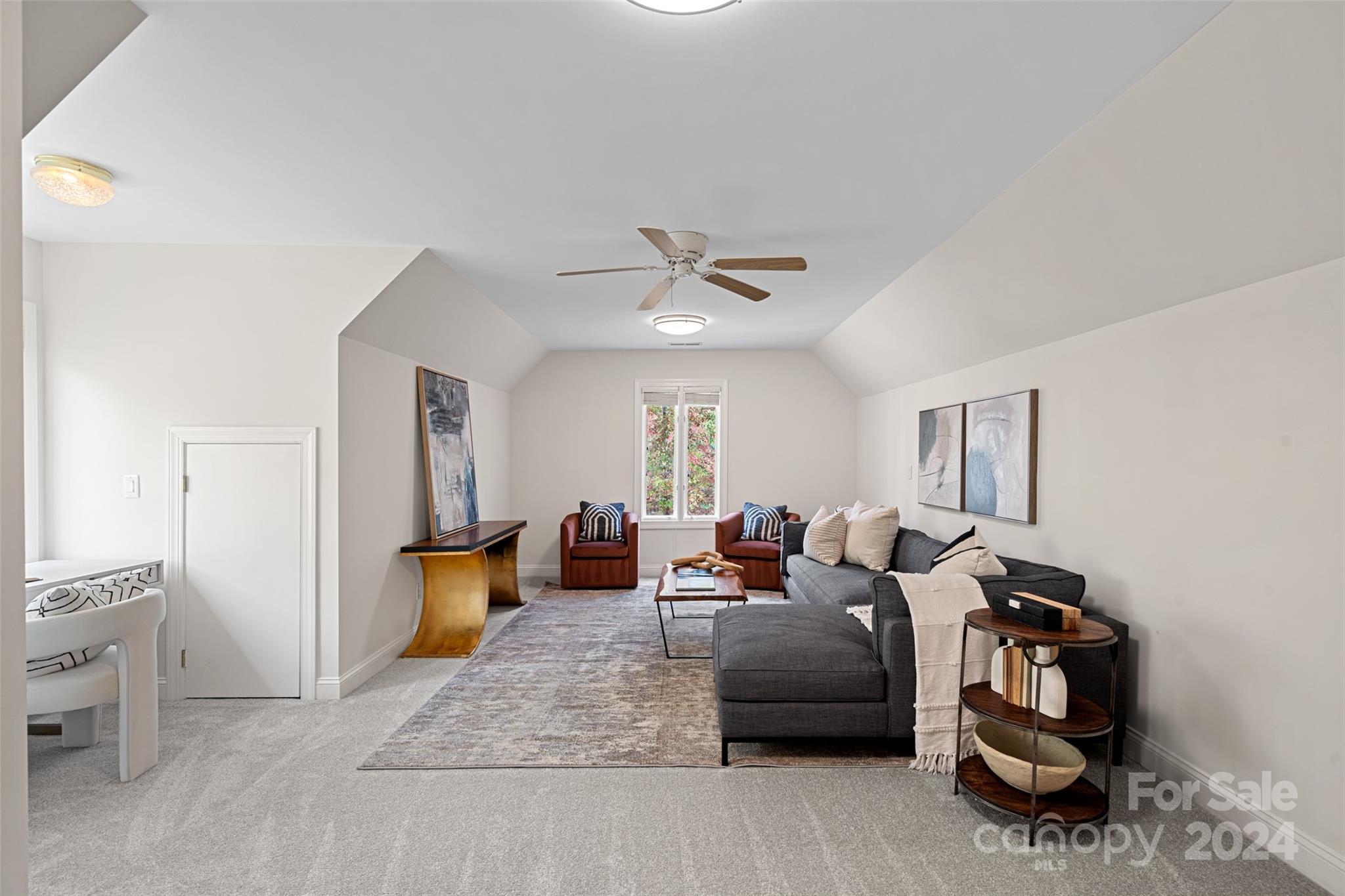 193 Broadview Circle