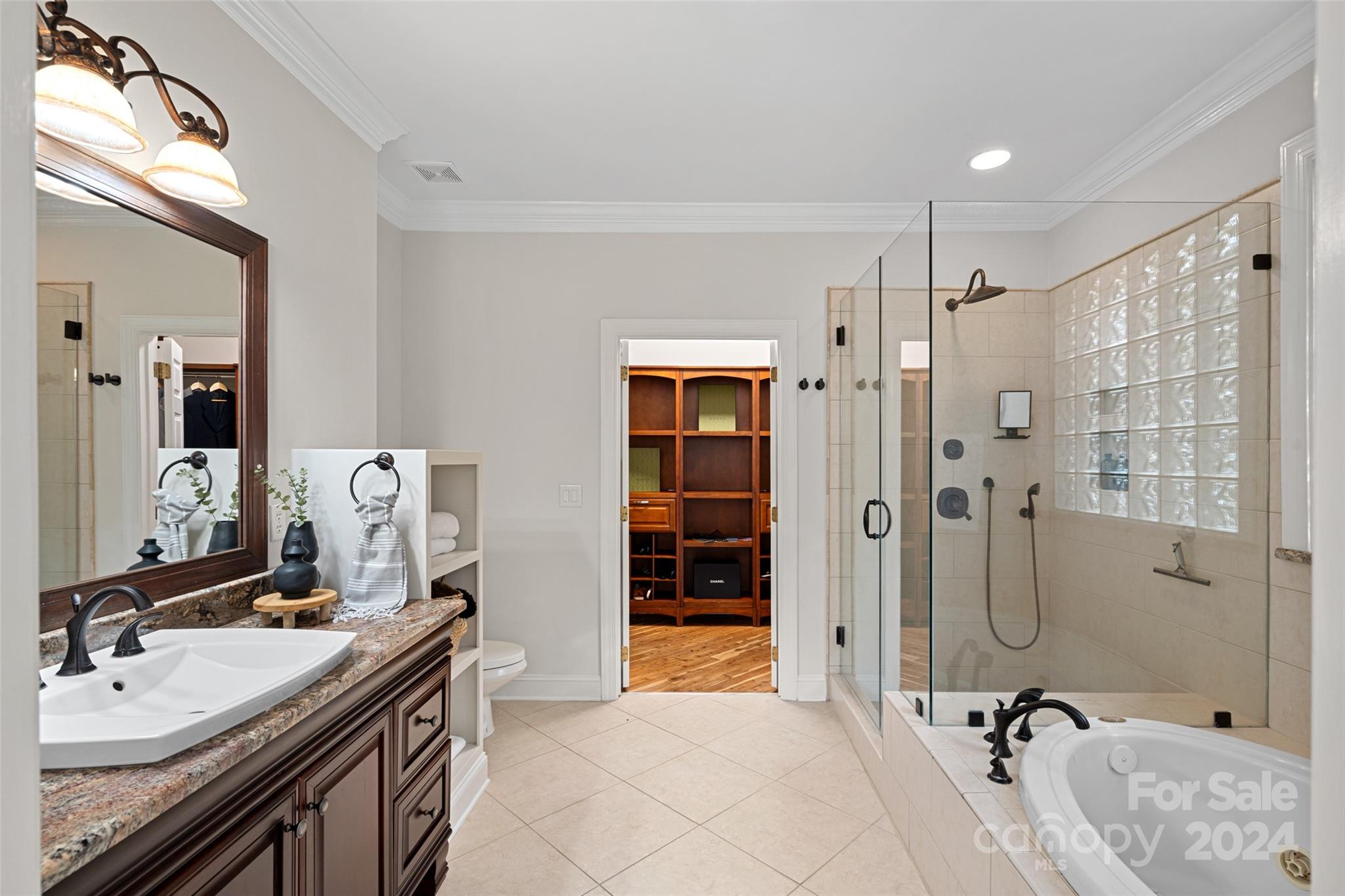 193 Broadview Circle
