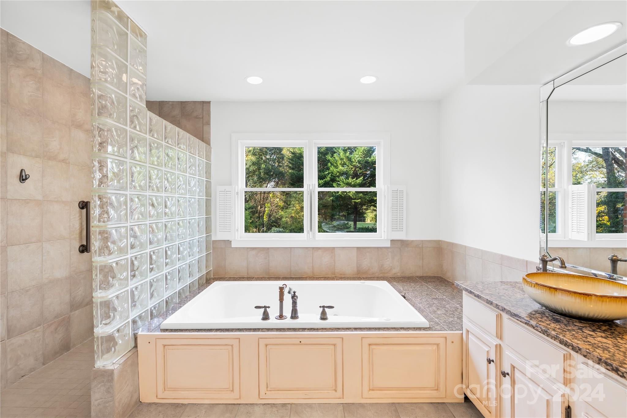 4033 Quail View Road