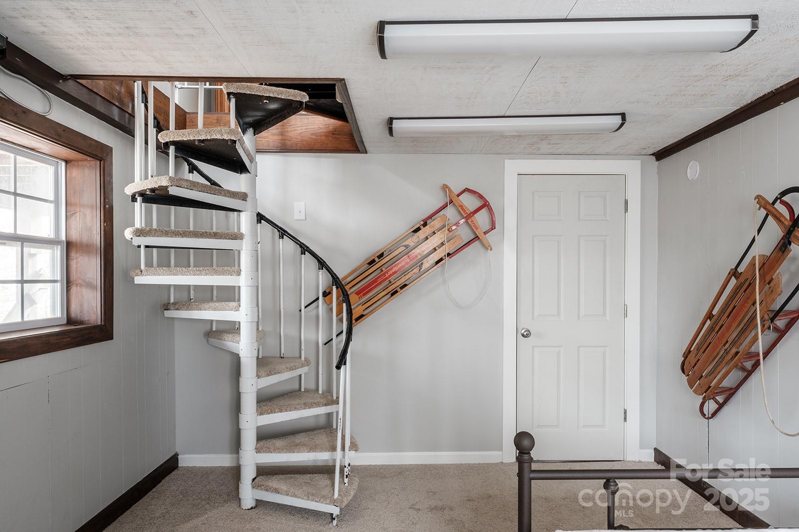 202 Birchwood Lane