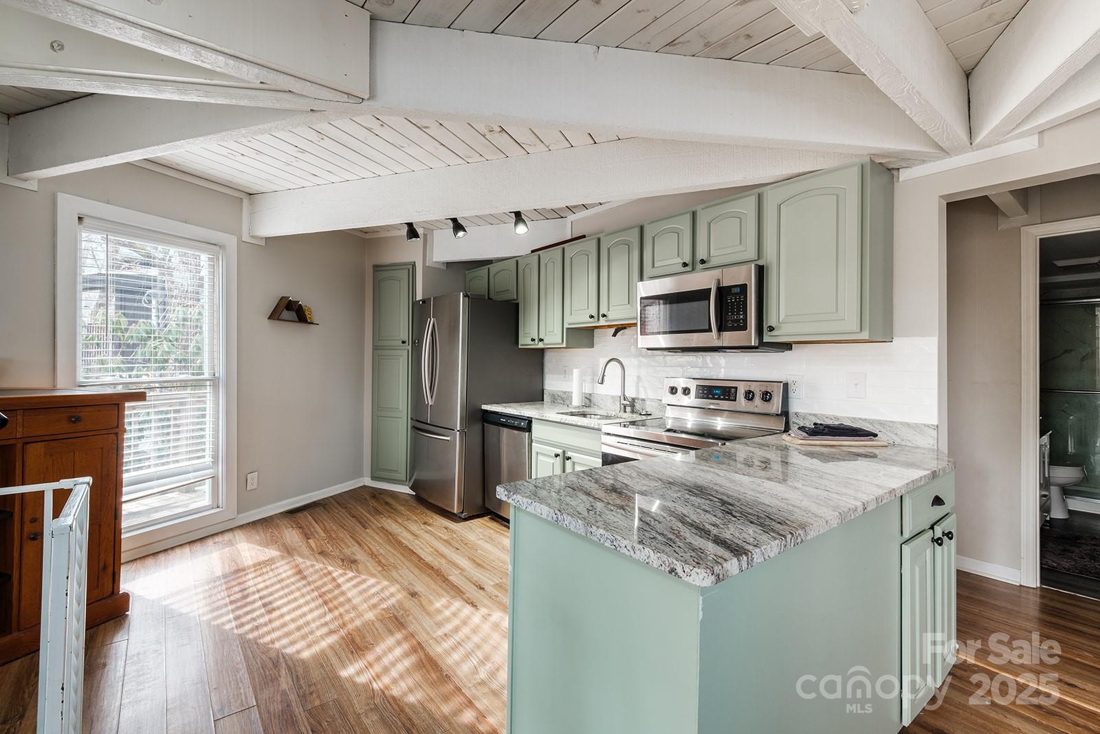 202 Birchwood Lane