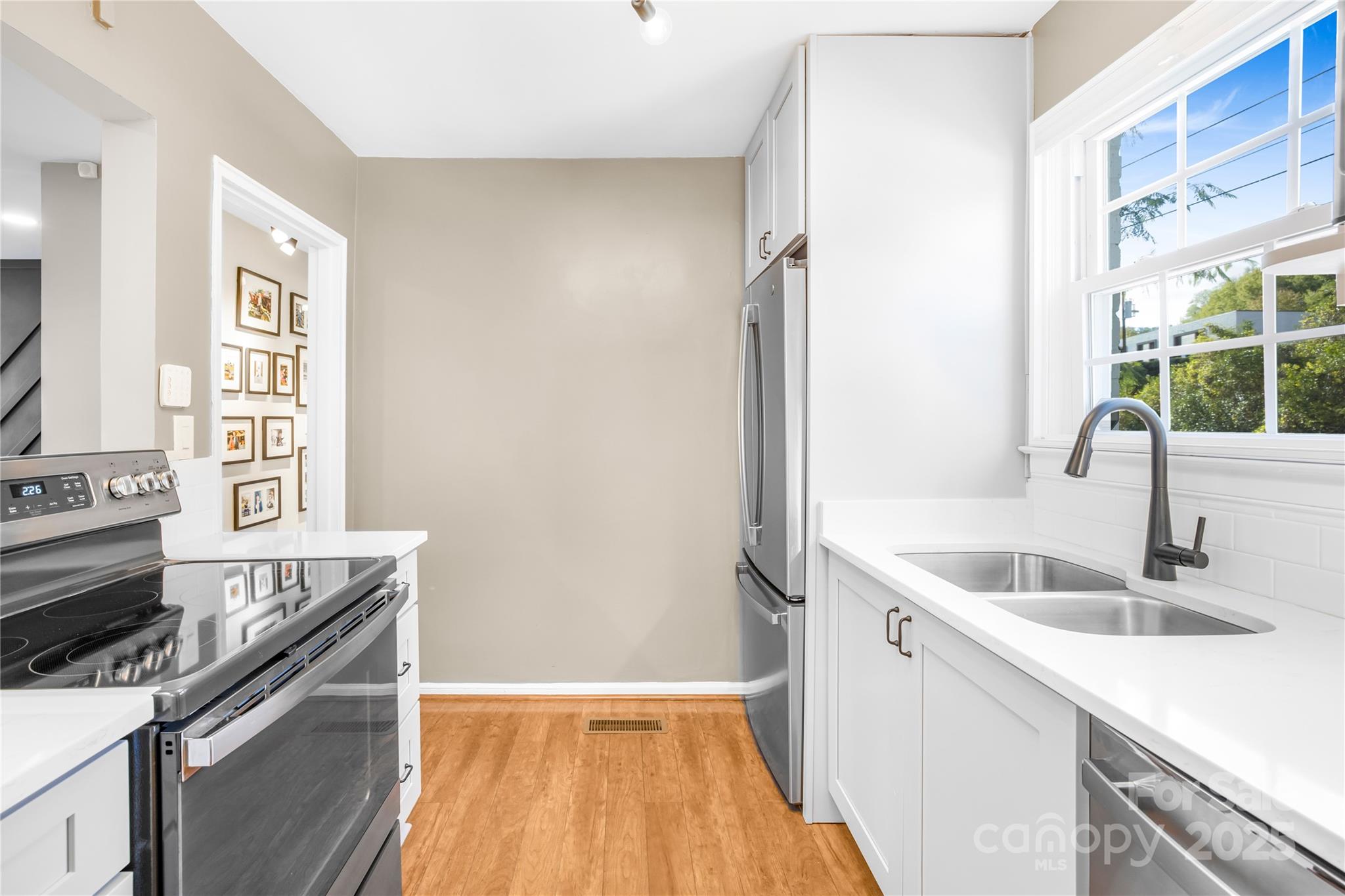 419 Wakefield Drive Unit: A