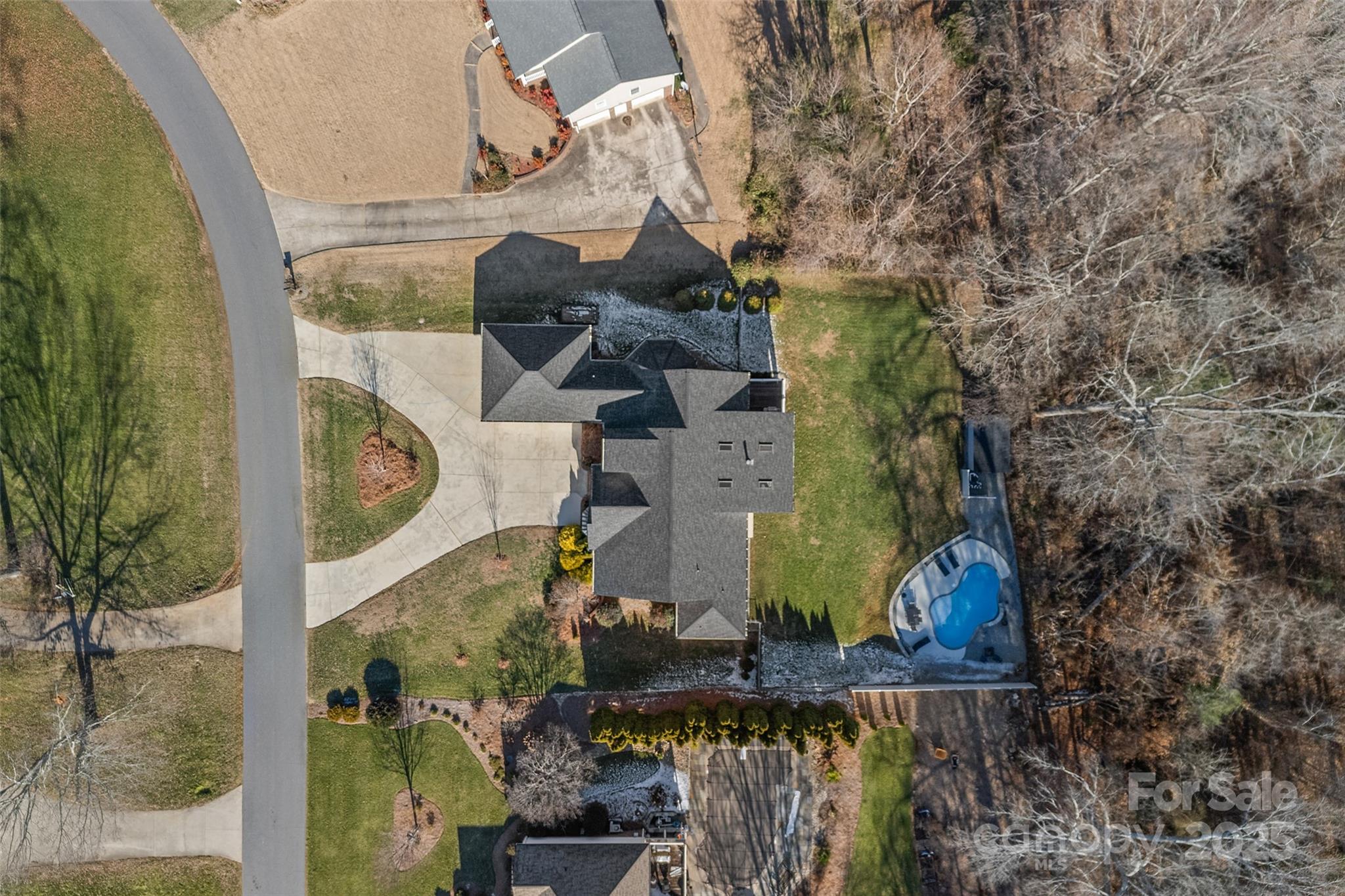 2635 Queens Drive