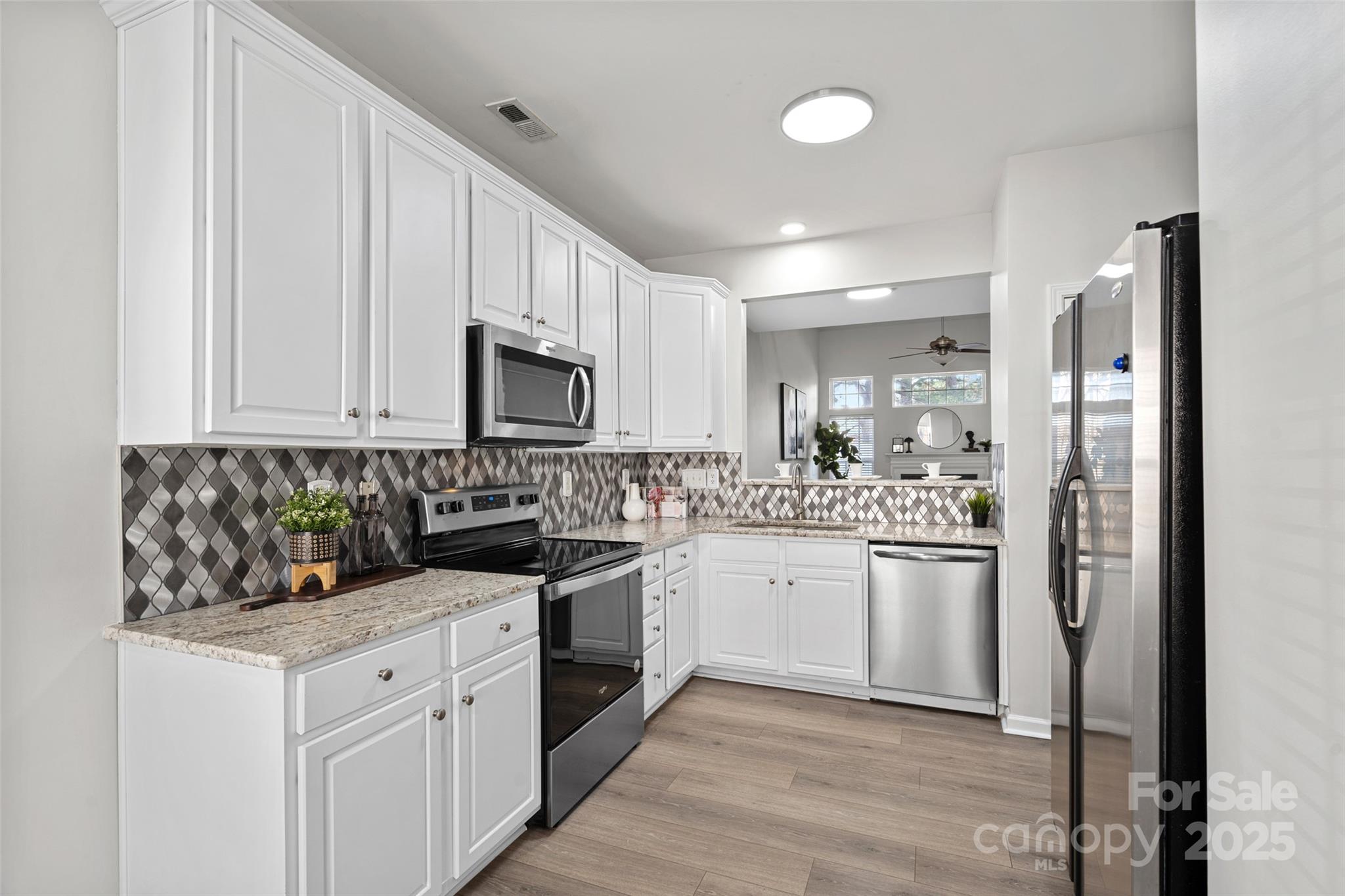 141 N Arcadian Way