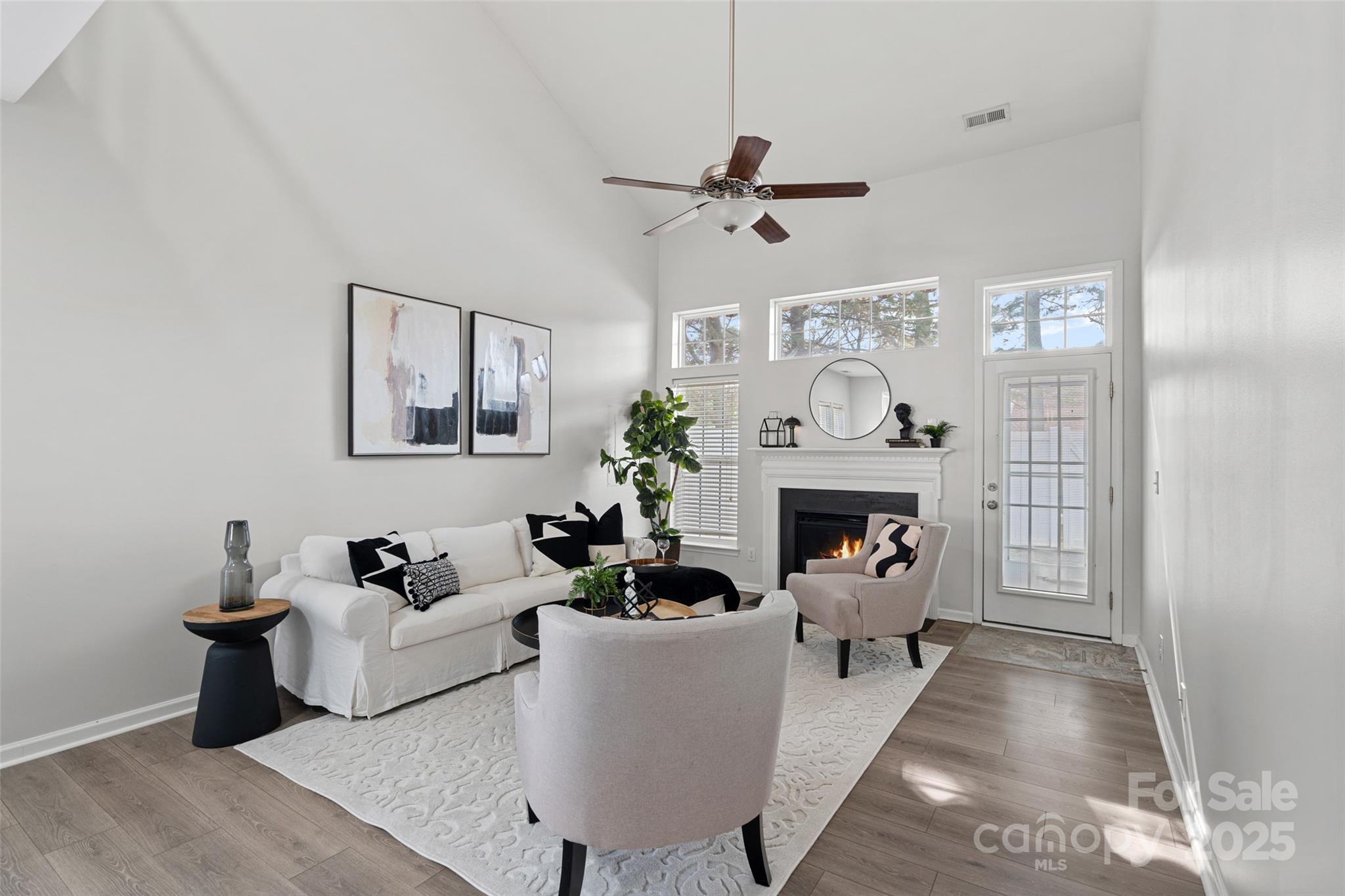 141 N Arcadian Way