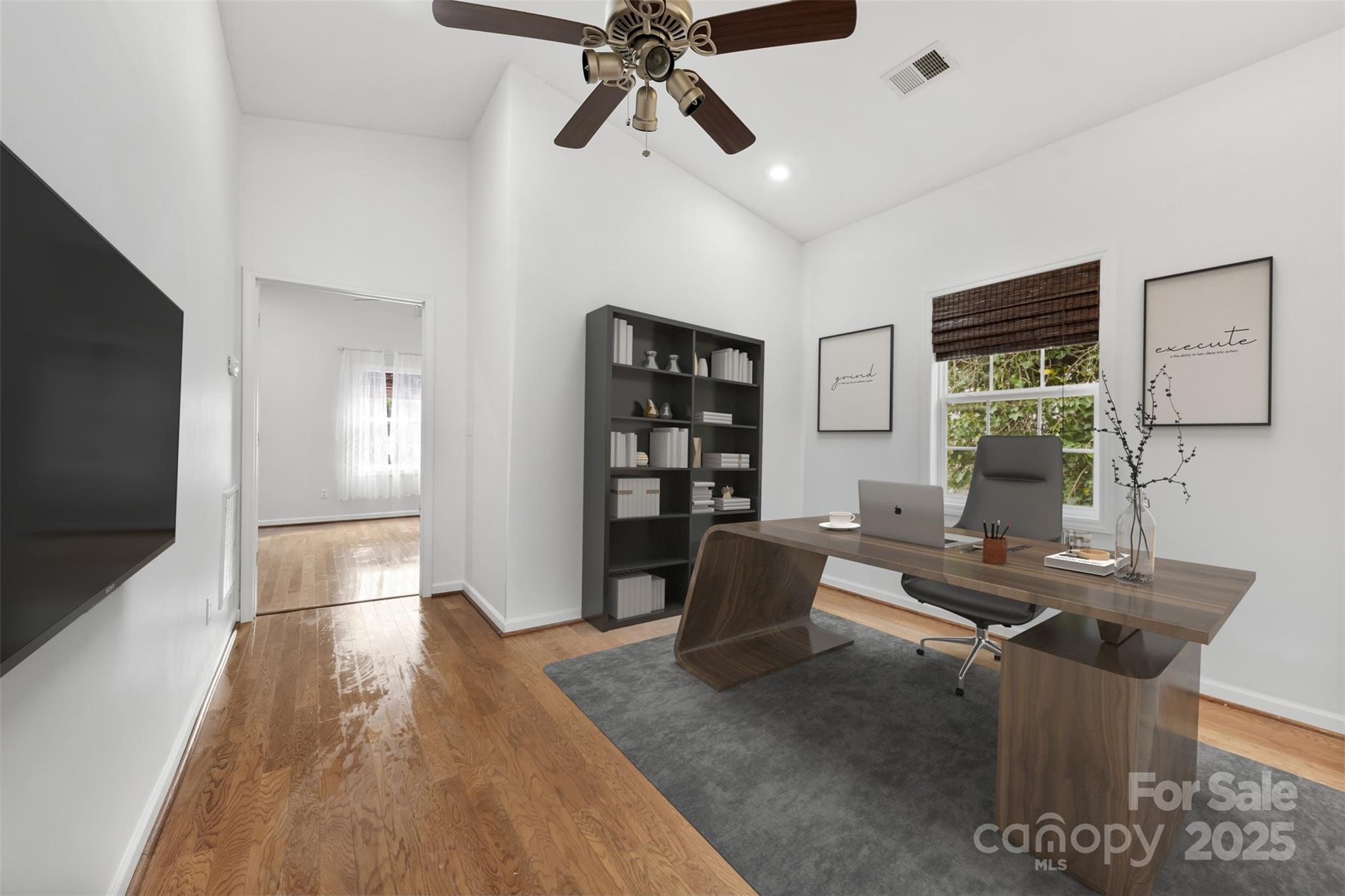 590 Main Street SW