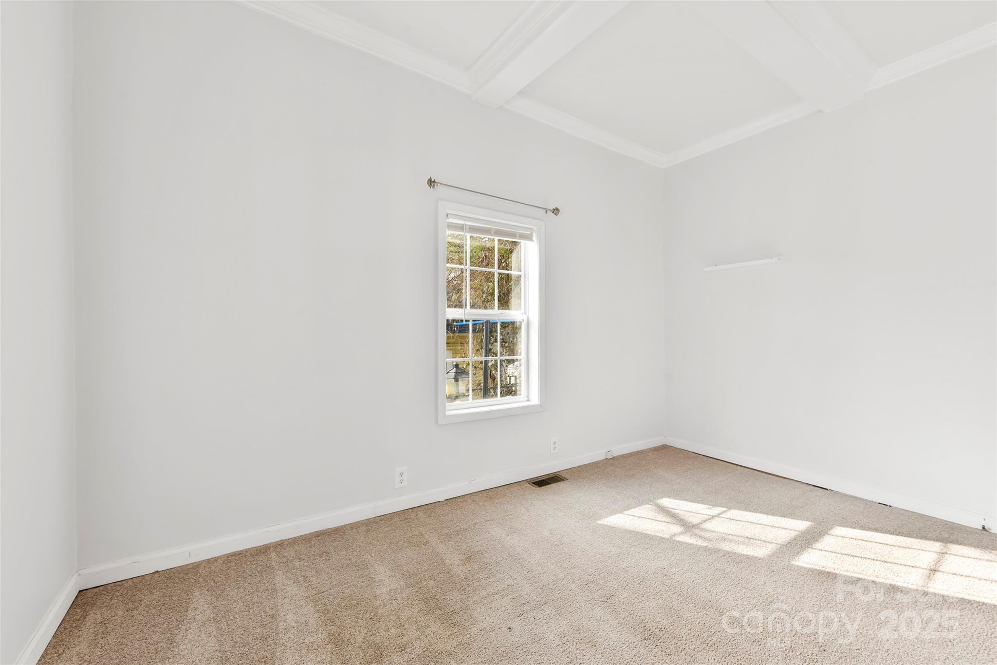 590 Main Street SW