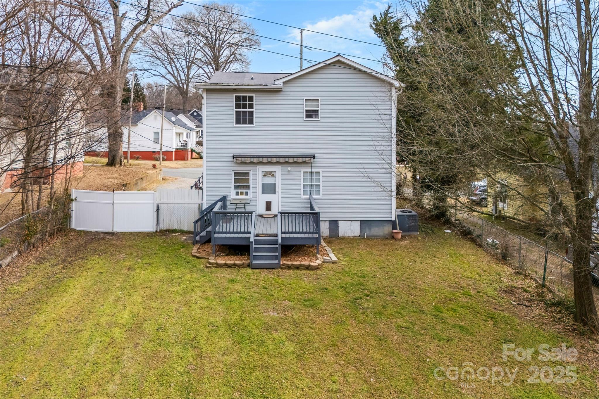 590 Main Street SW
