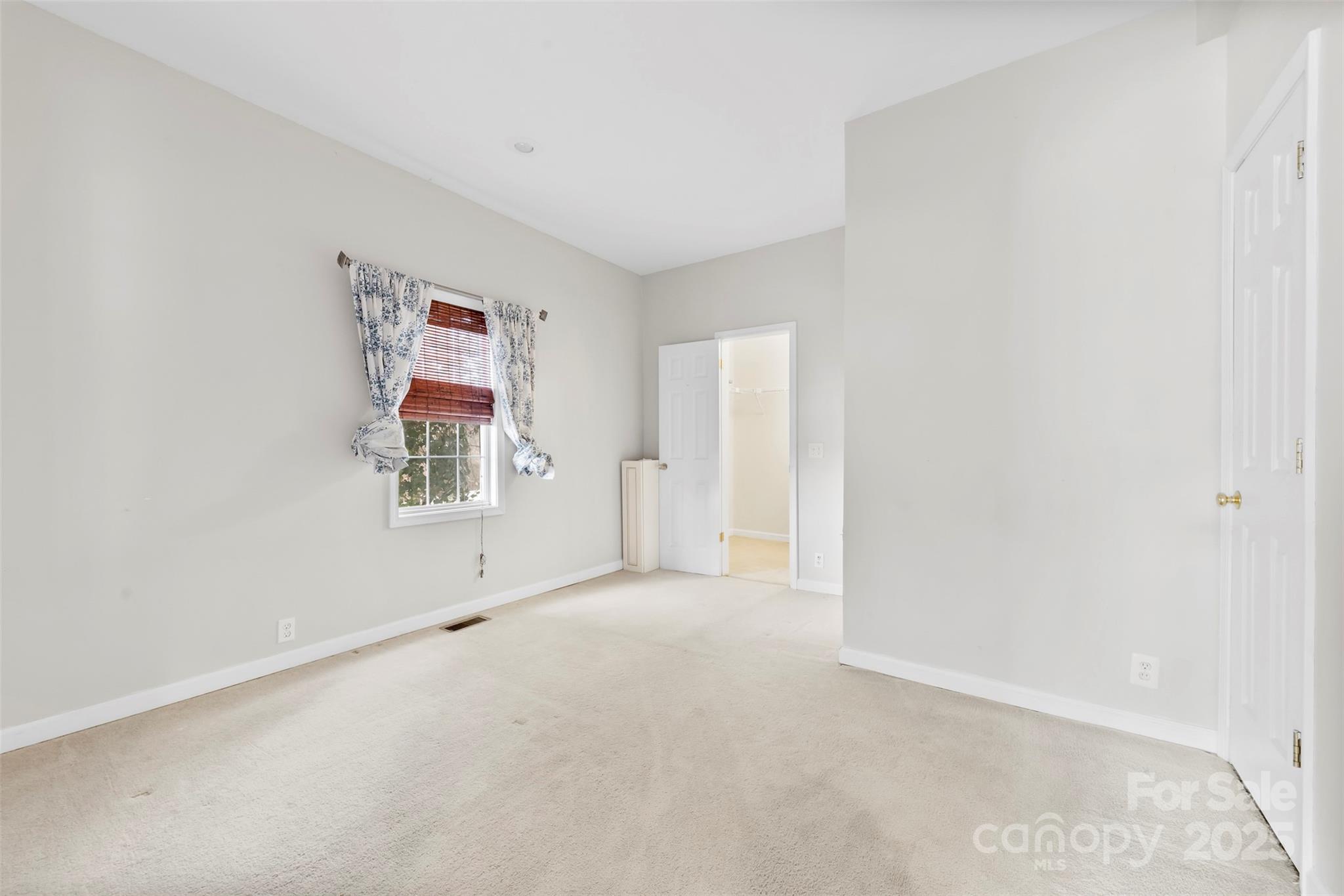 590 Main Street SW