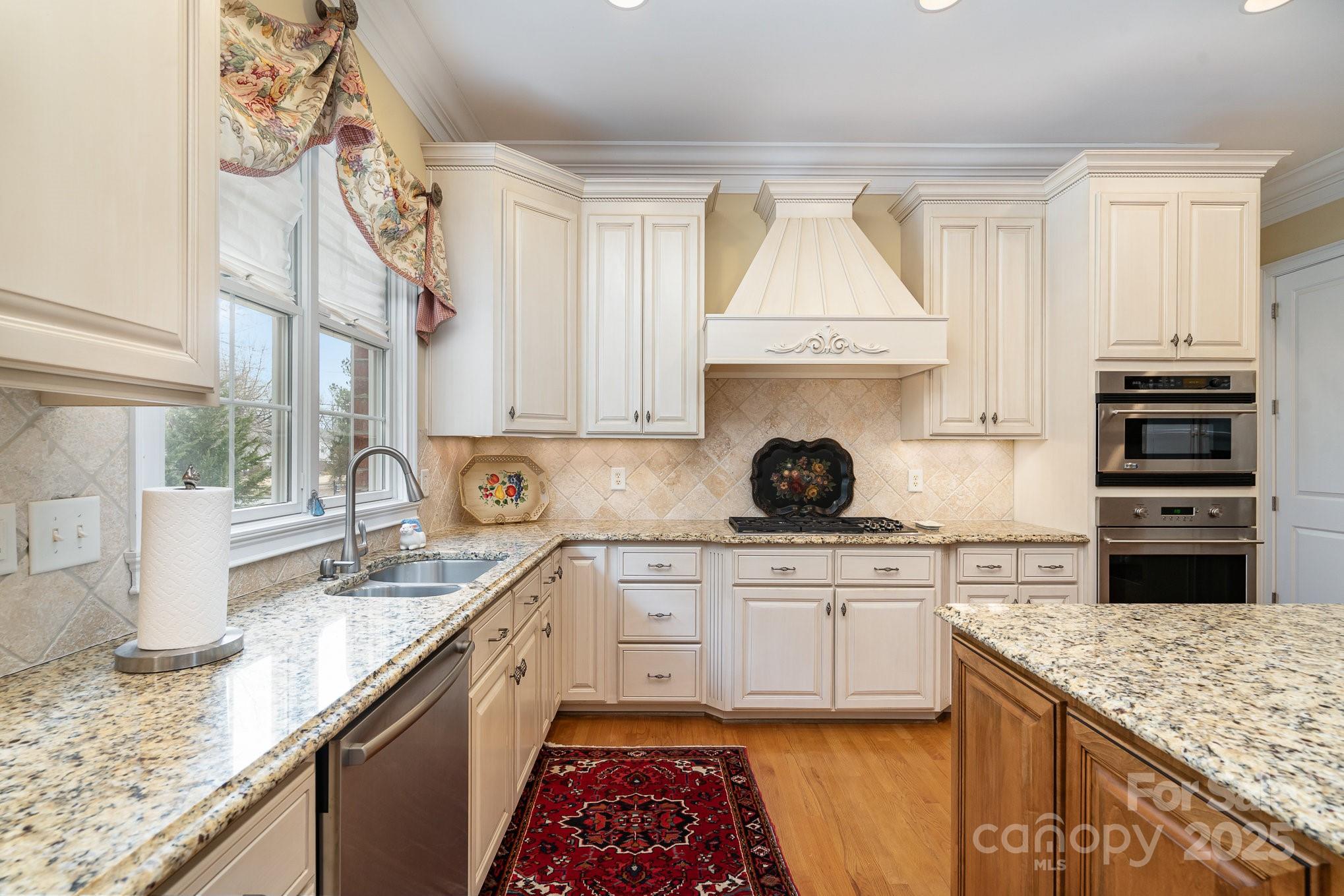 4421 Windwood Circle