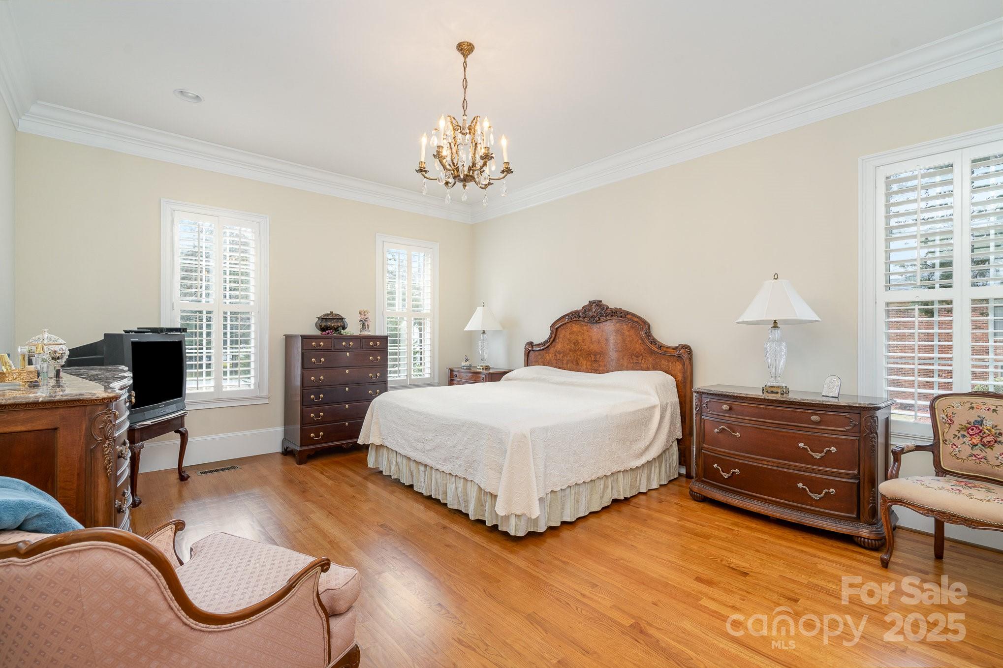 4421 Windwood Circle
