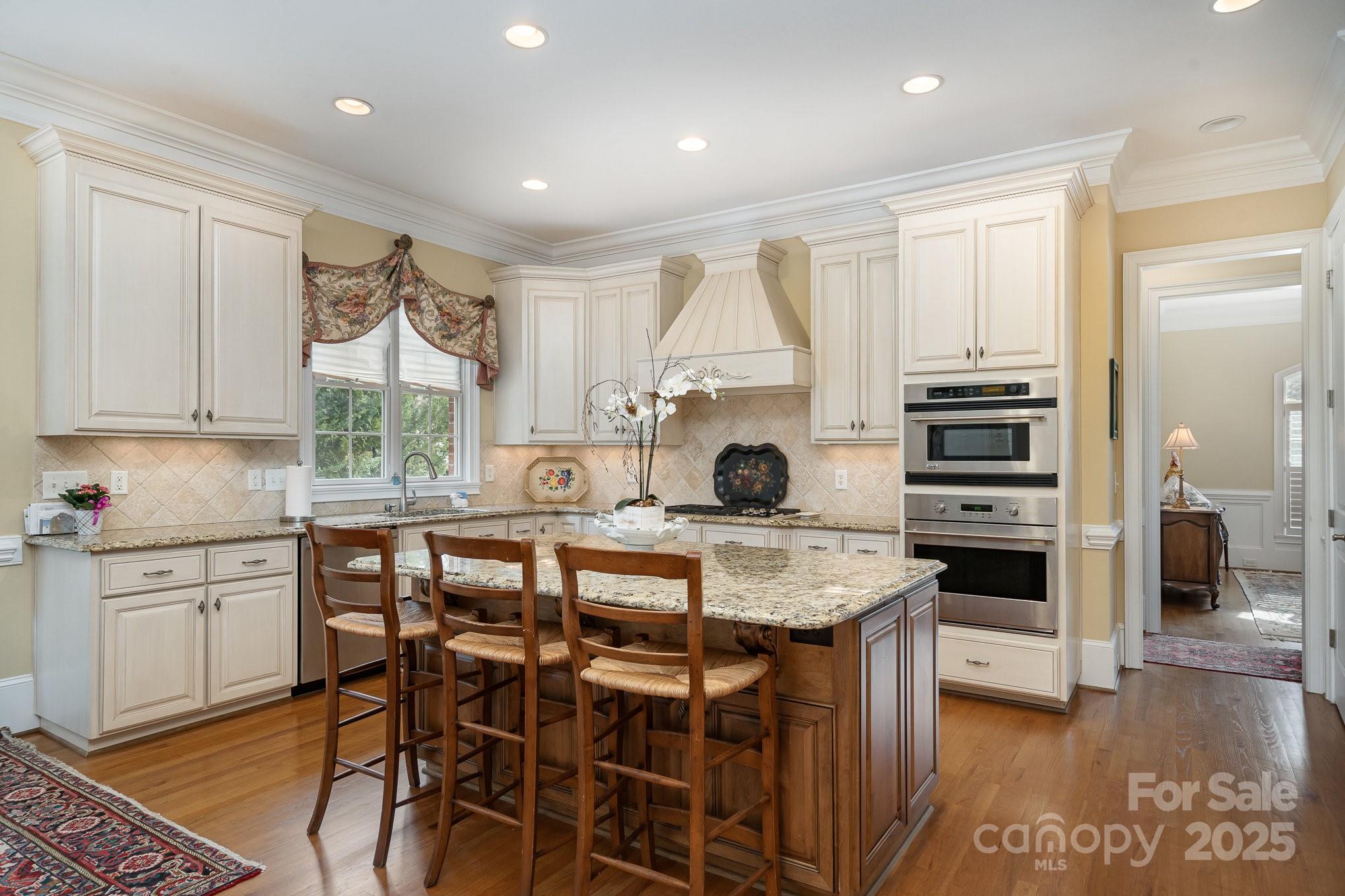 4421 Windwood Circle