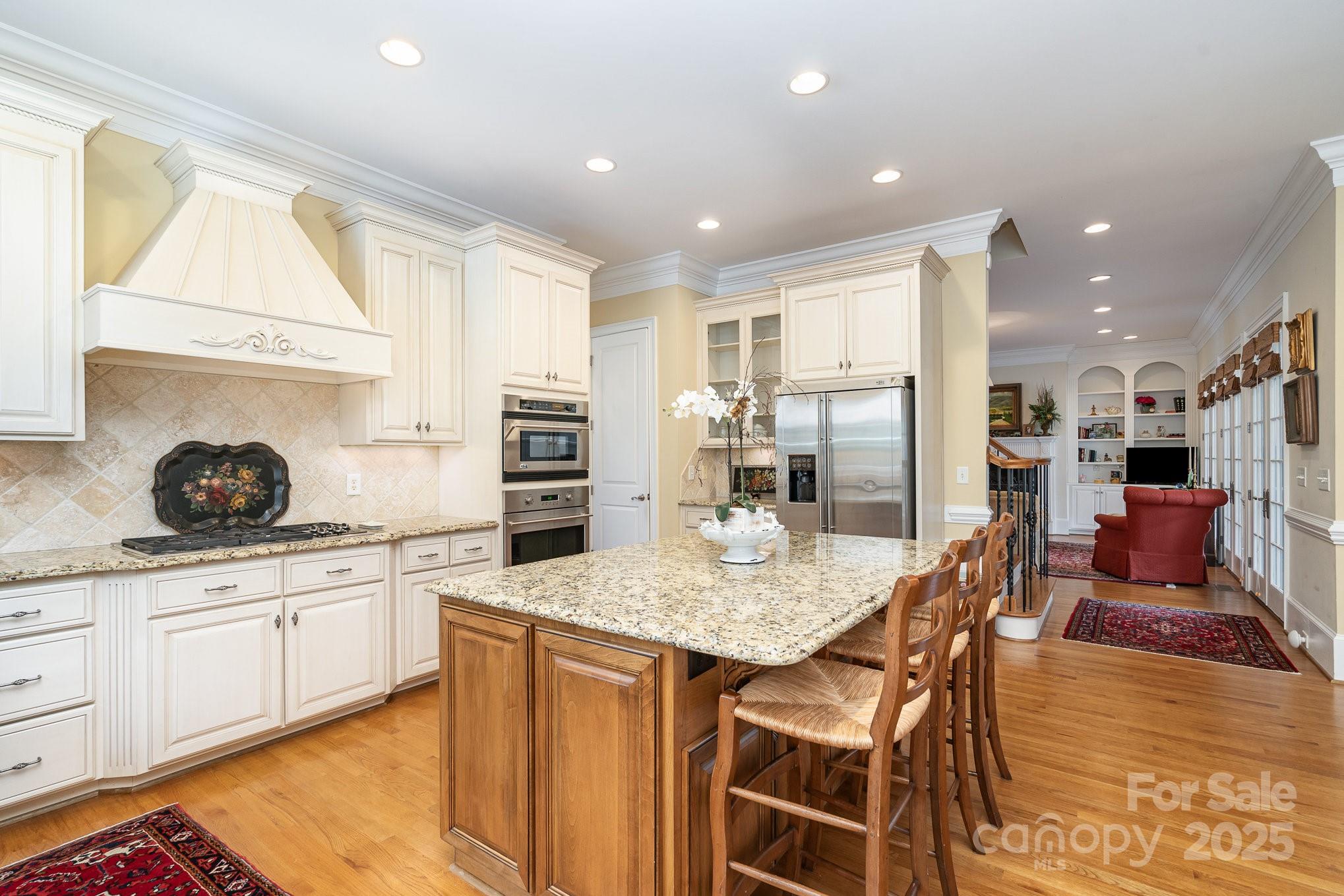 4421 Windwood Circle
