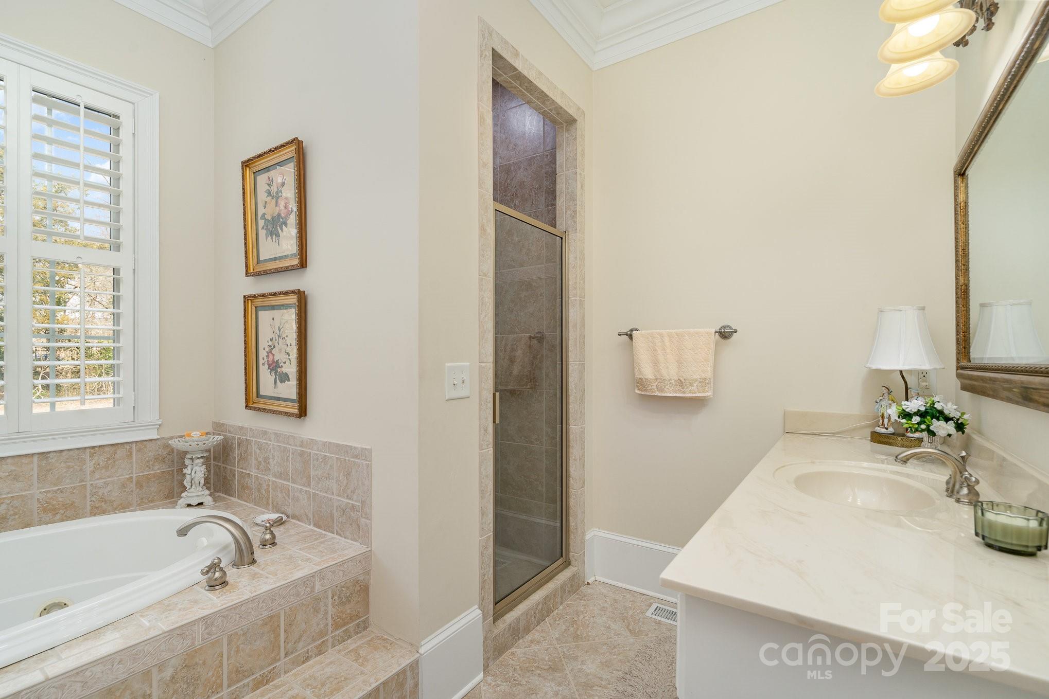 4421 Windwood Circle