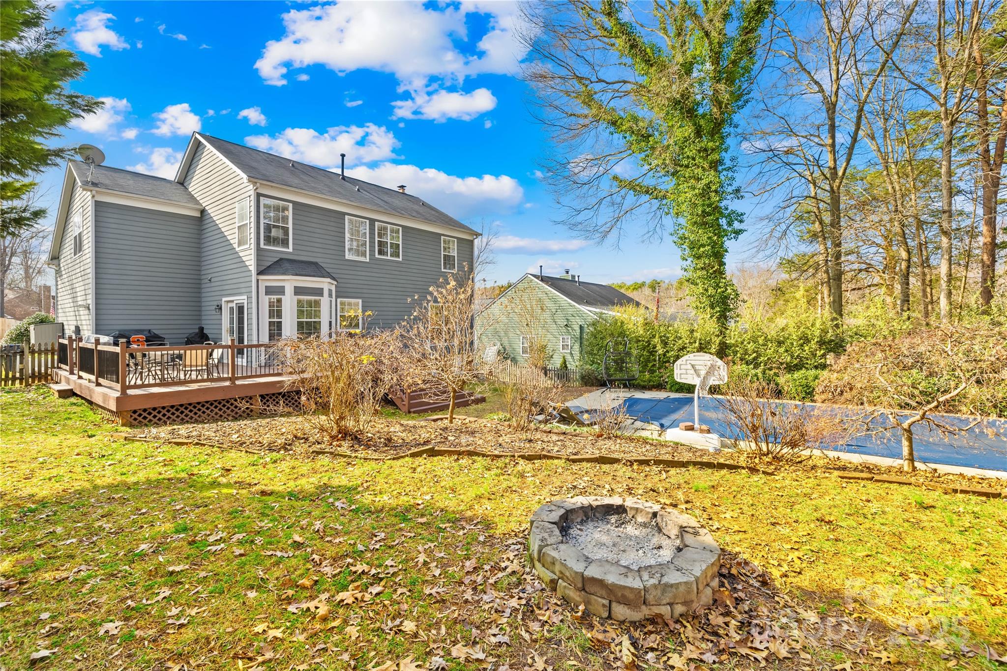 10105 Bon Meade Lane