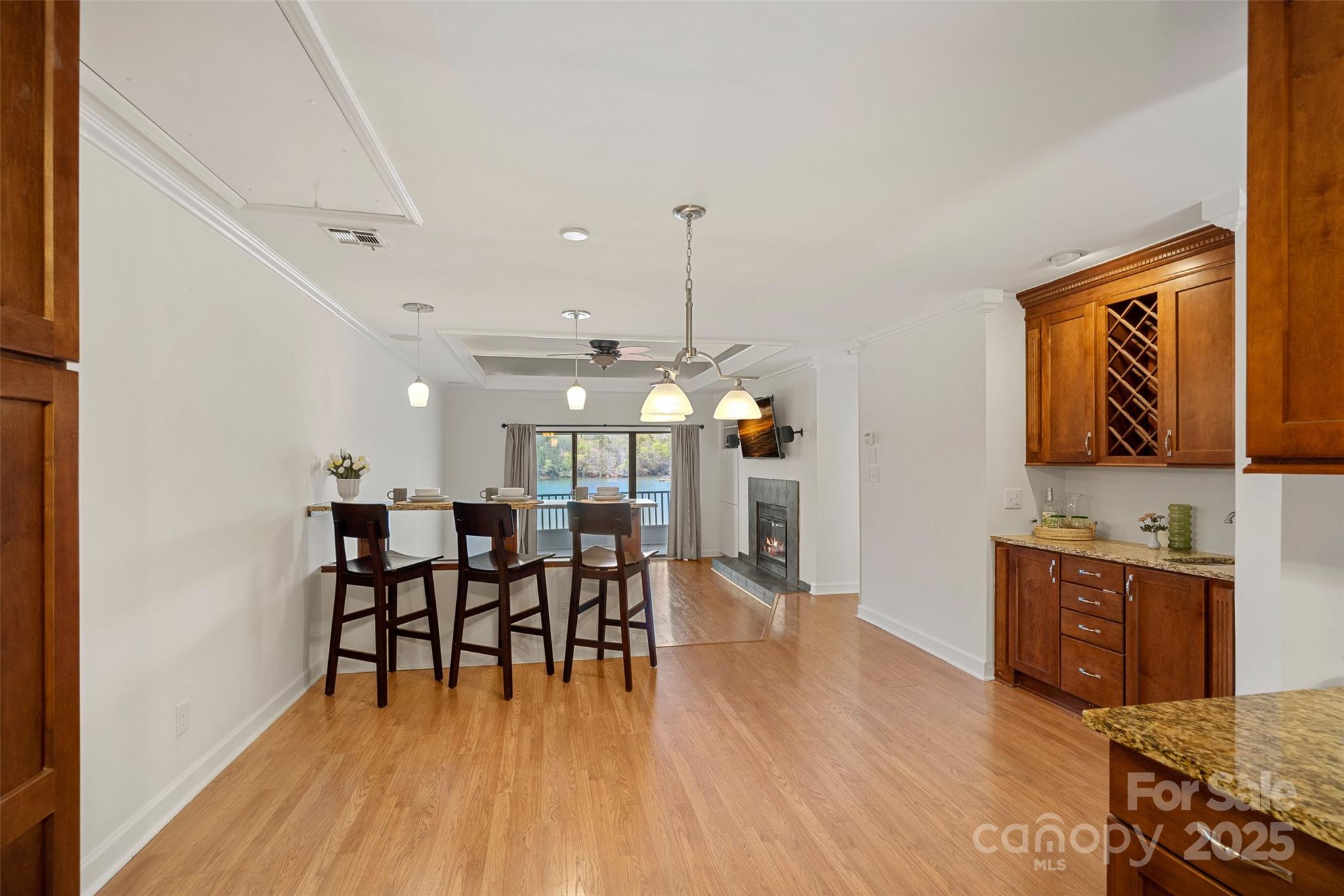 7332 Lakefront Drive Unit: 10