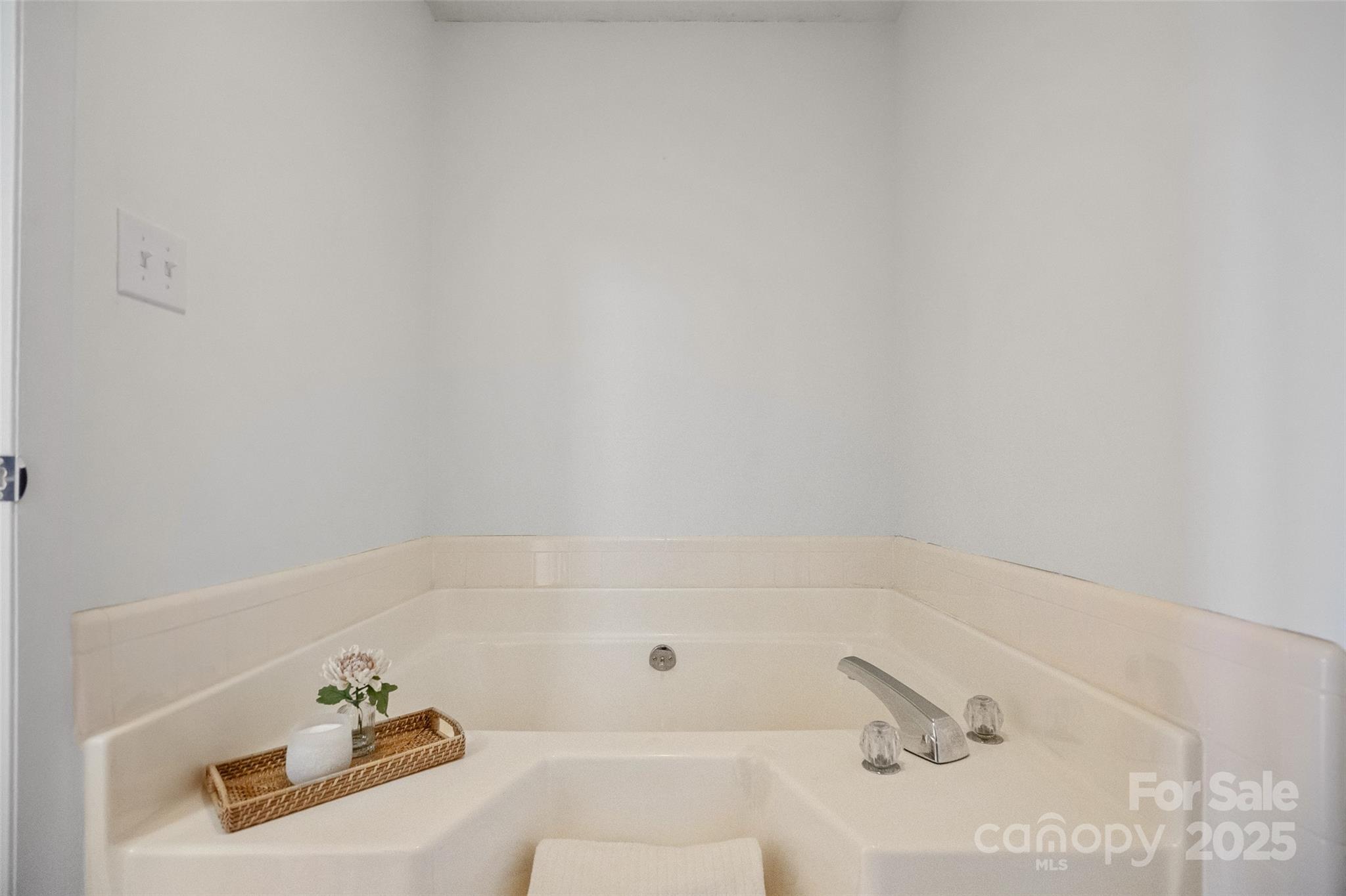 7332 Lakefront Drive Unit: 10