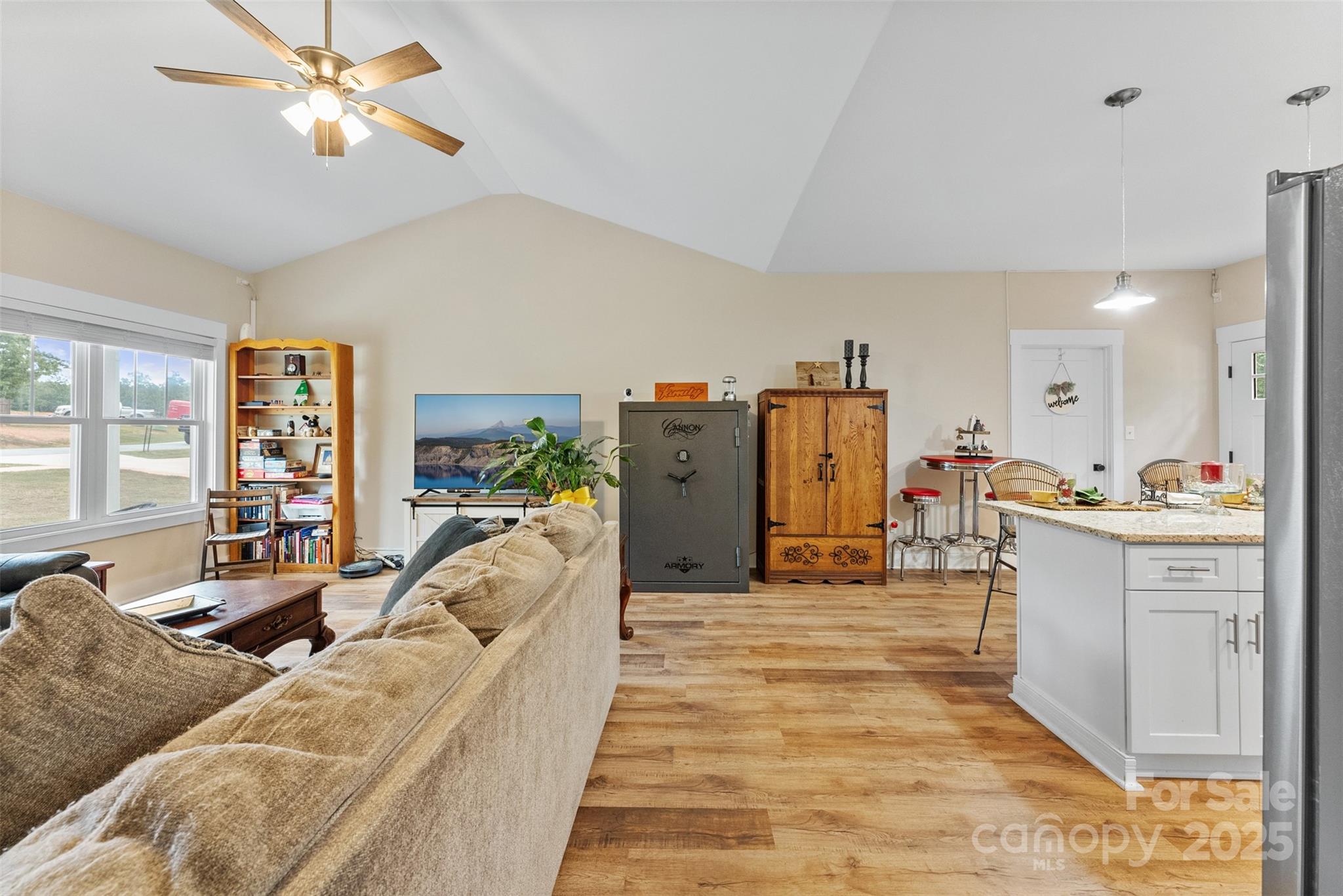 1706 Ivey Court