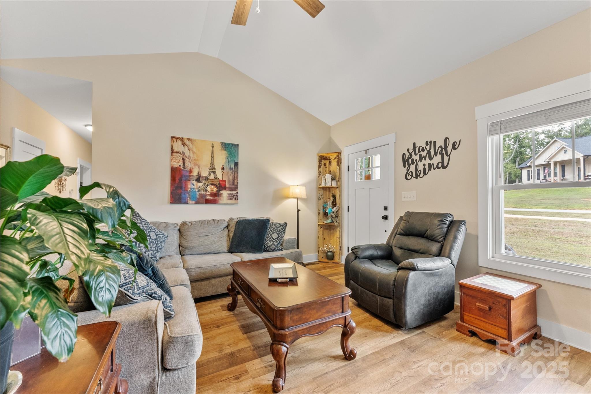 1706 Ivey Court