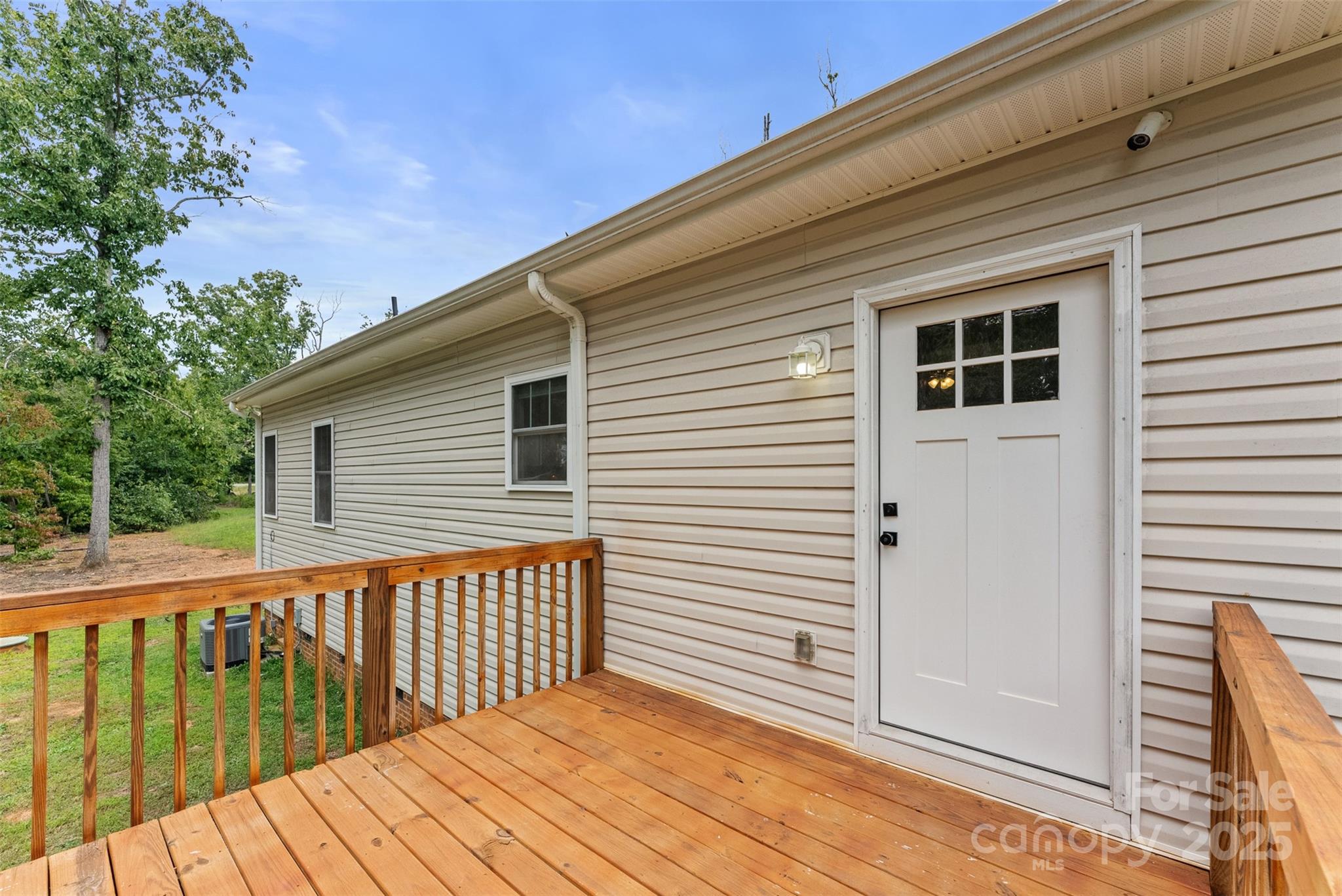 1706 Ivey Court
