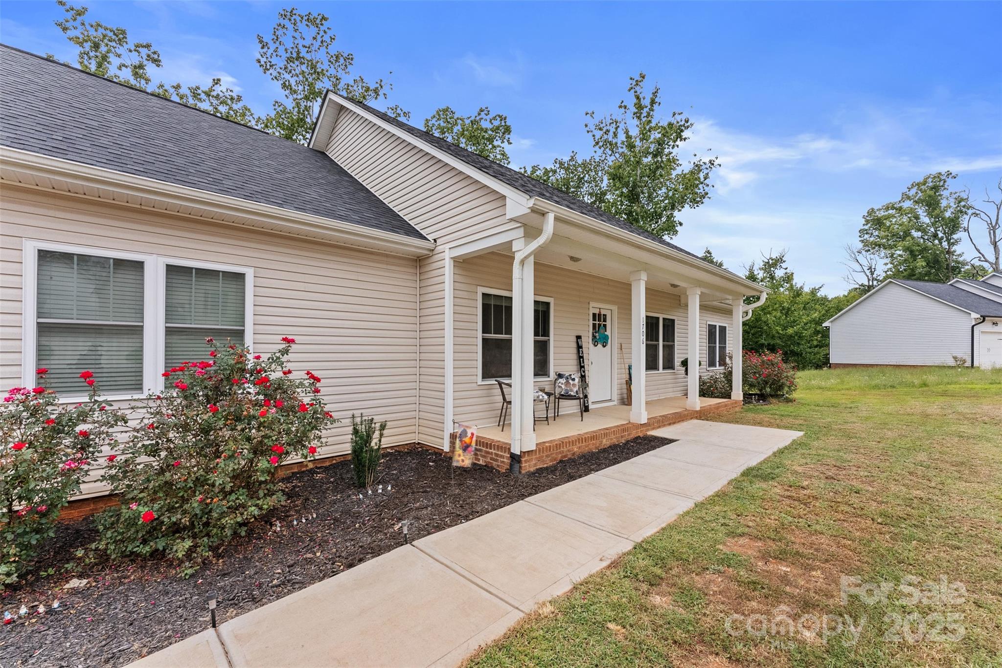 1706 Ivey Court