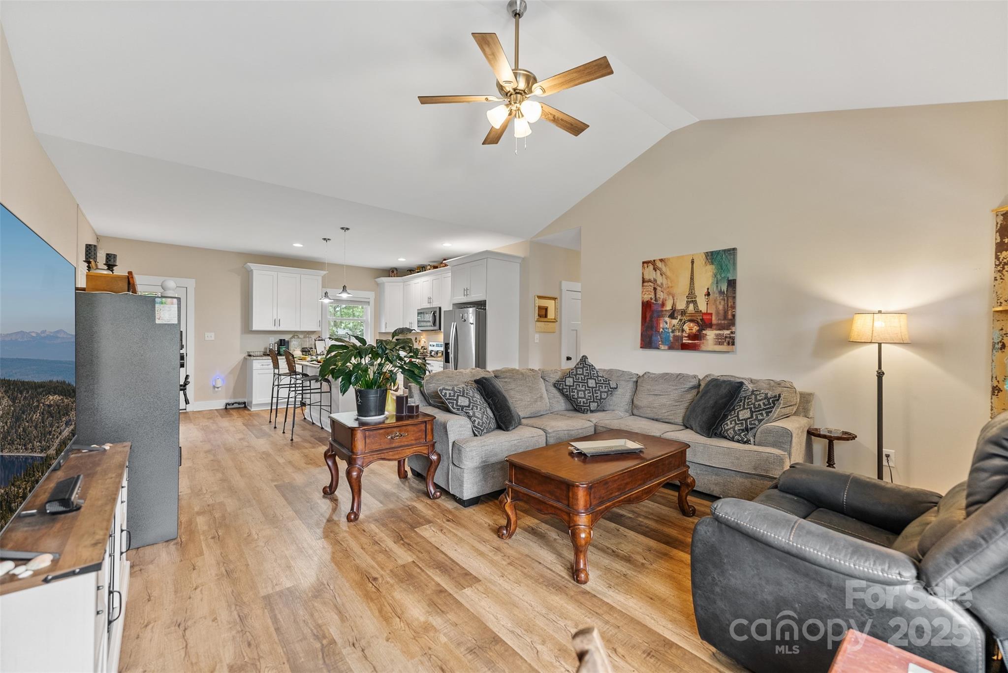 1706 Ivey Court