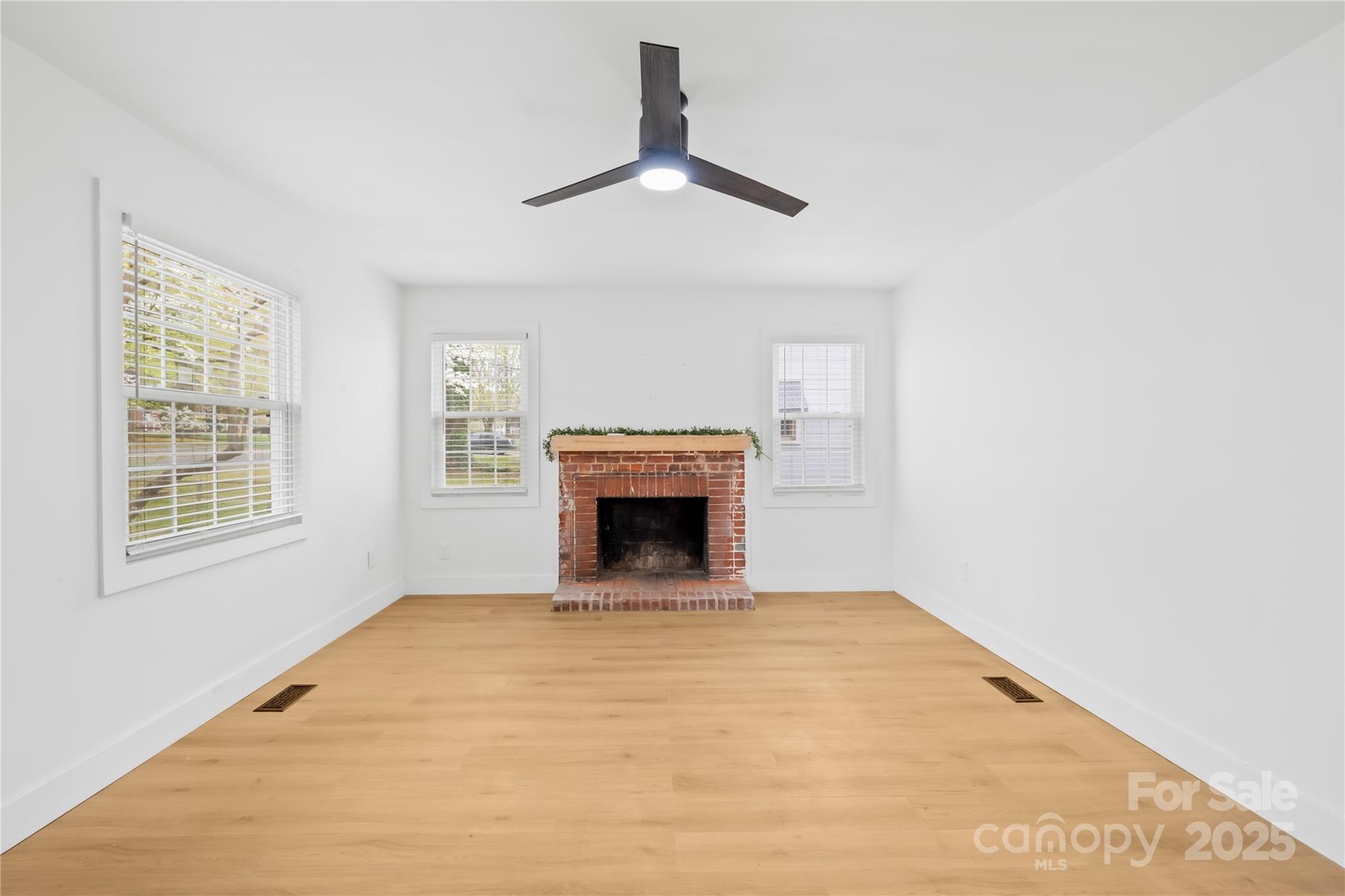 1409 Effingham Road