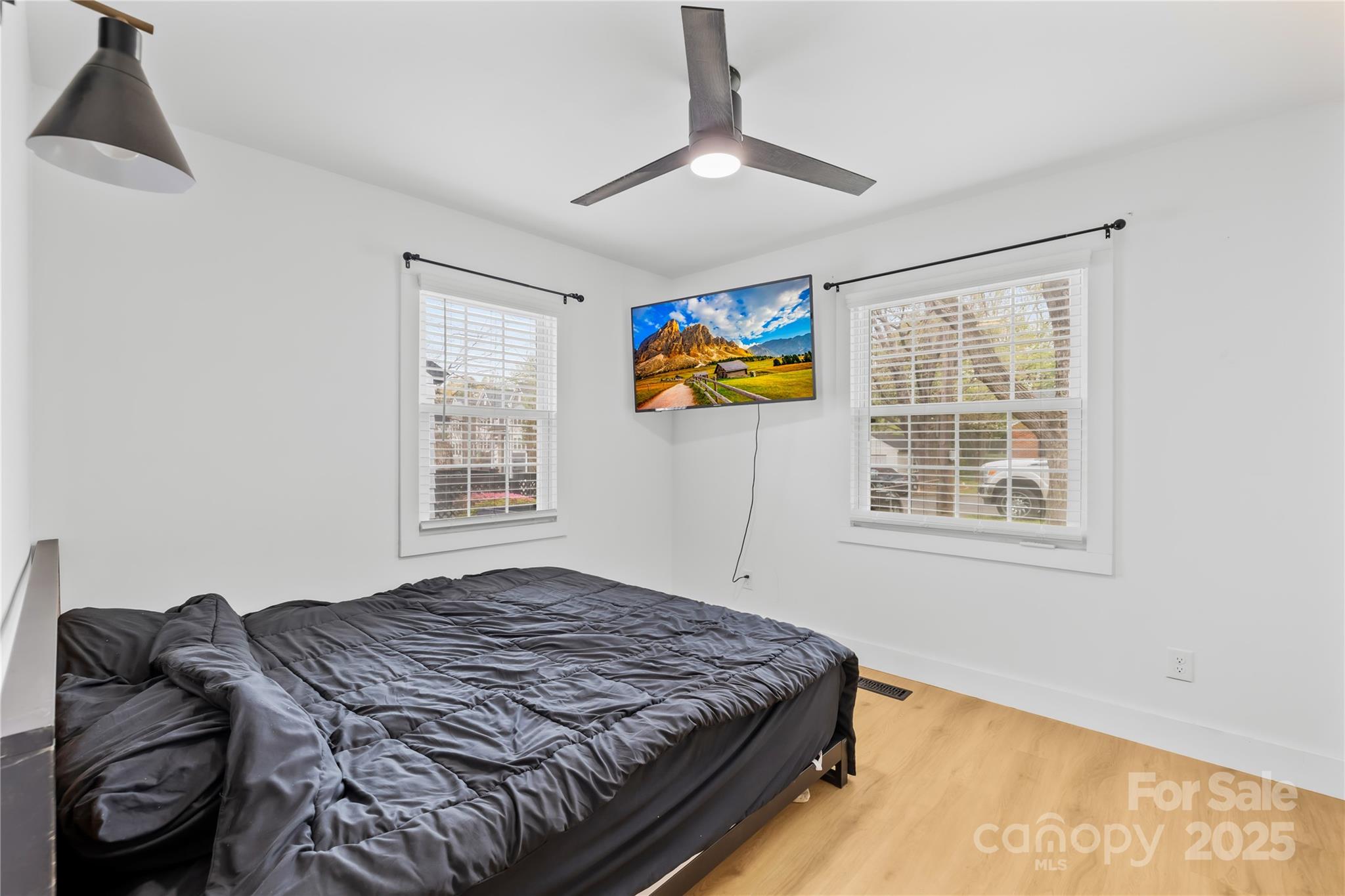 1409 Effingham Road