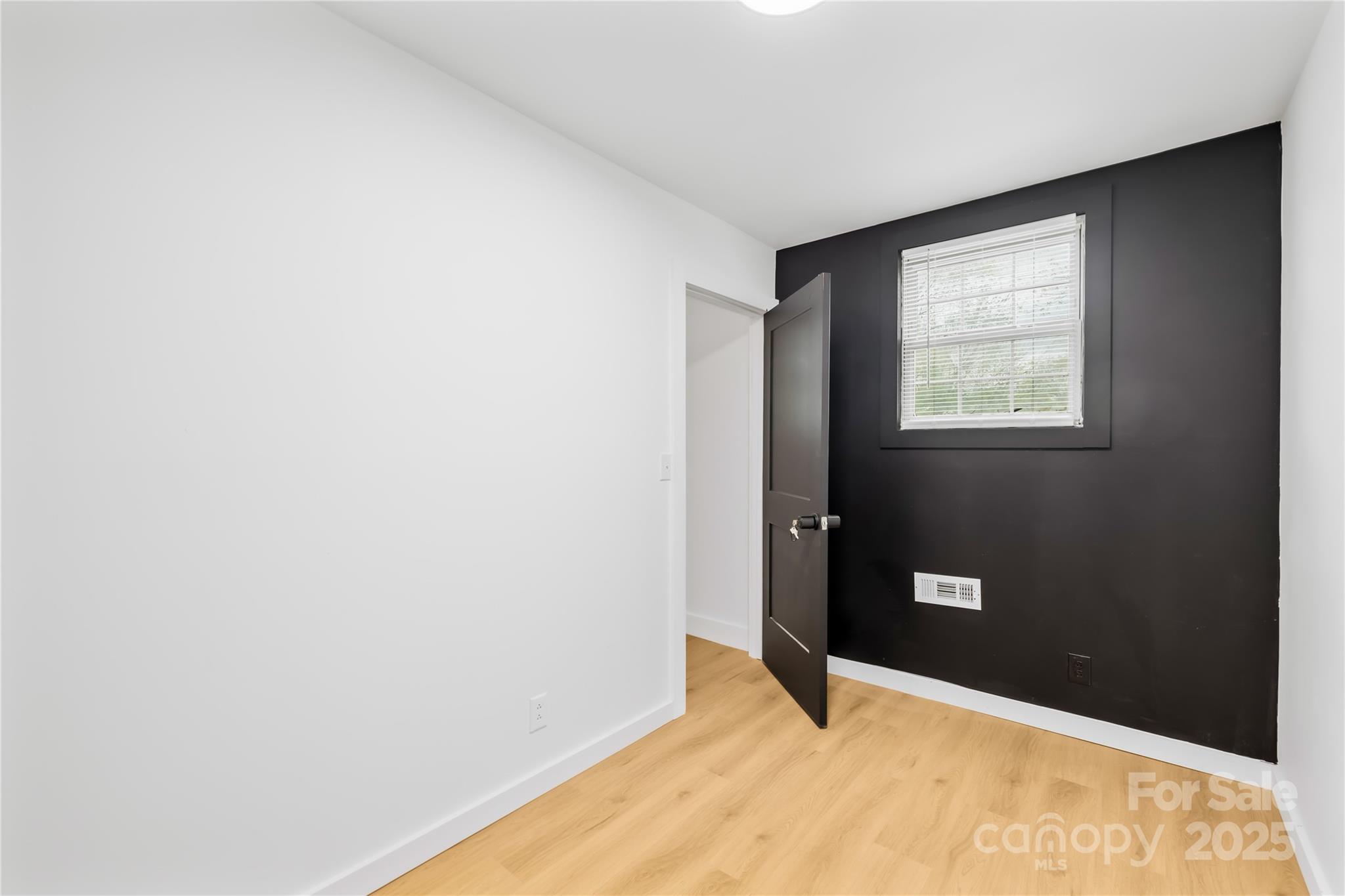 1409 Effingham Road