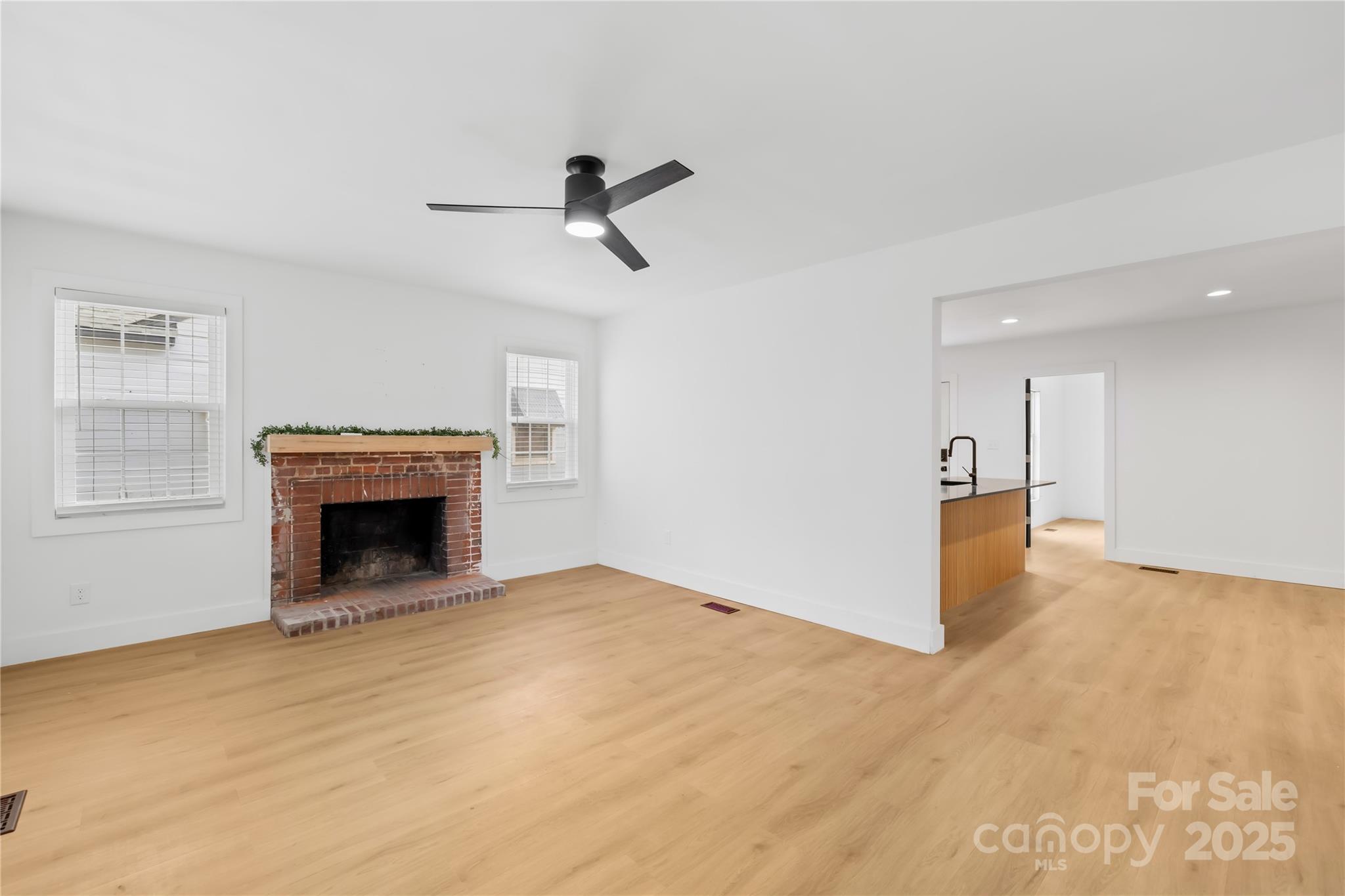 1409 Effingham Road