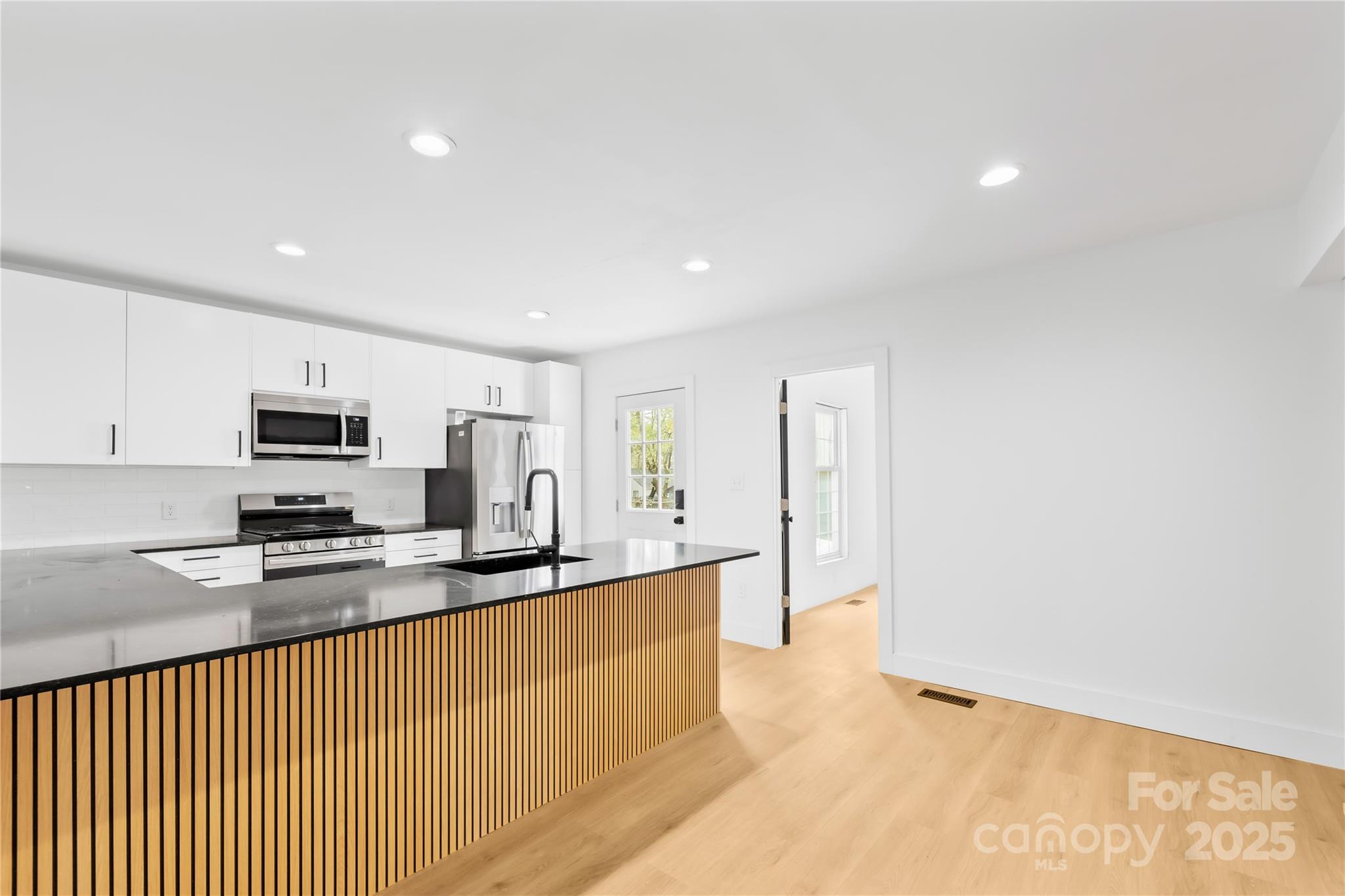 1409 Effingham Road