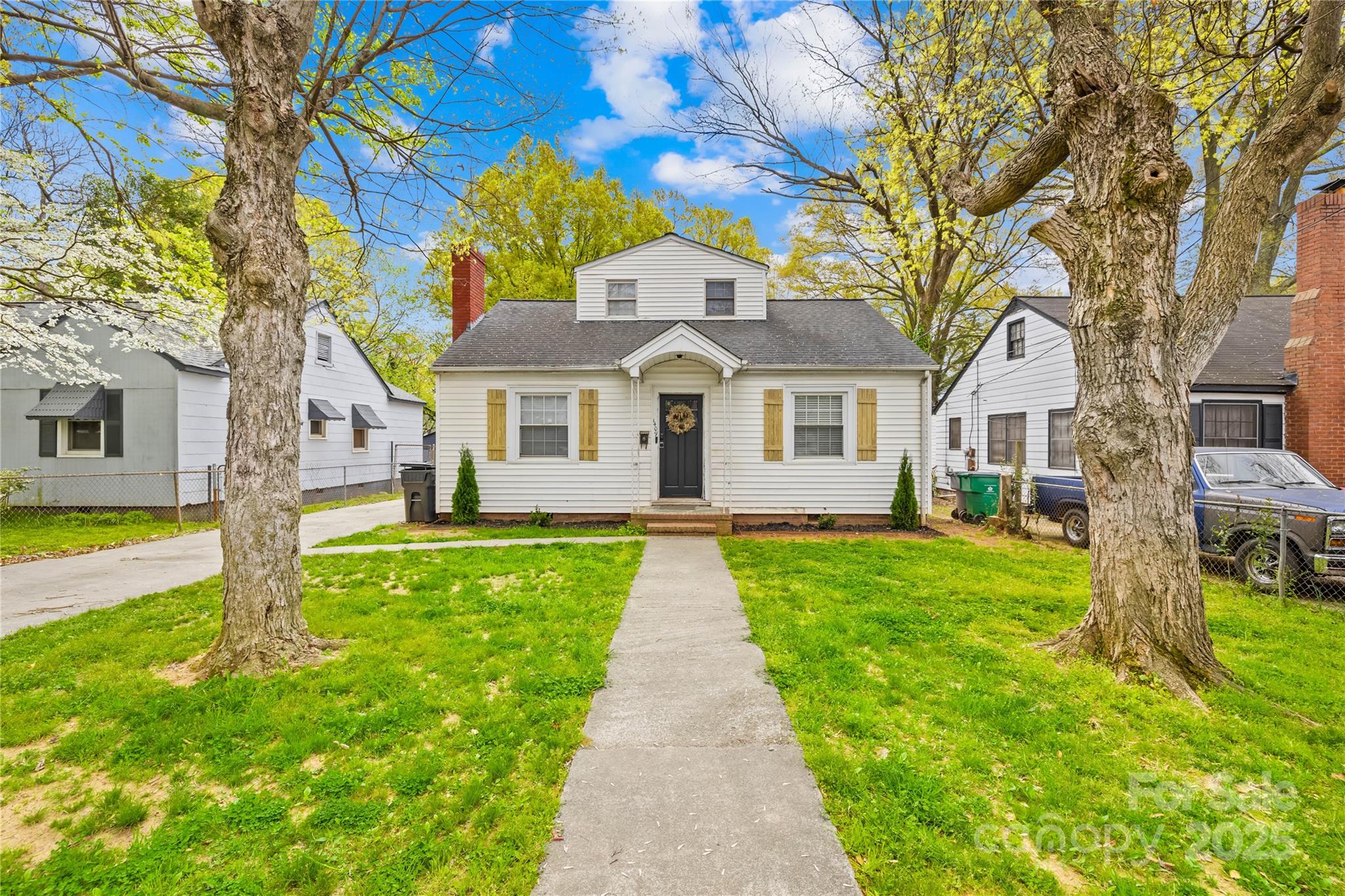 1409 Effingham Road