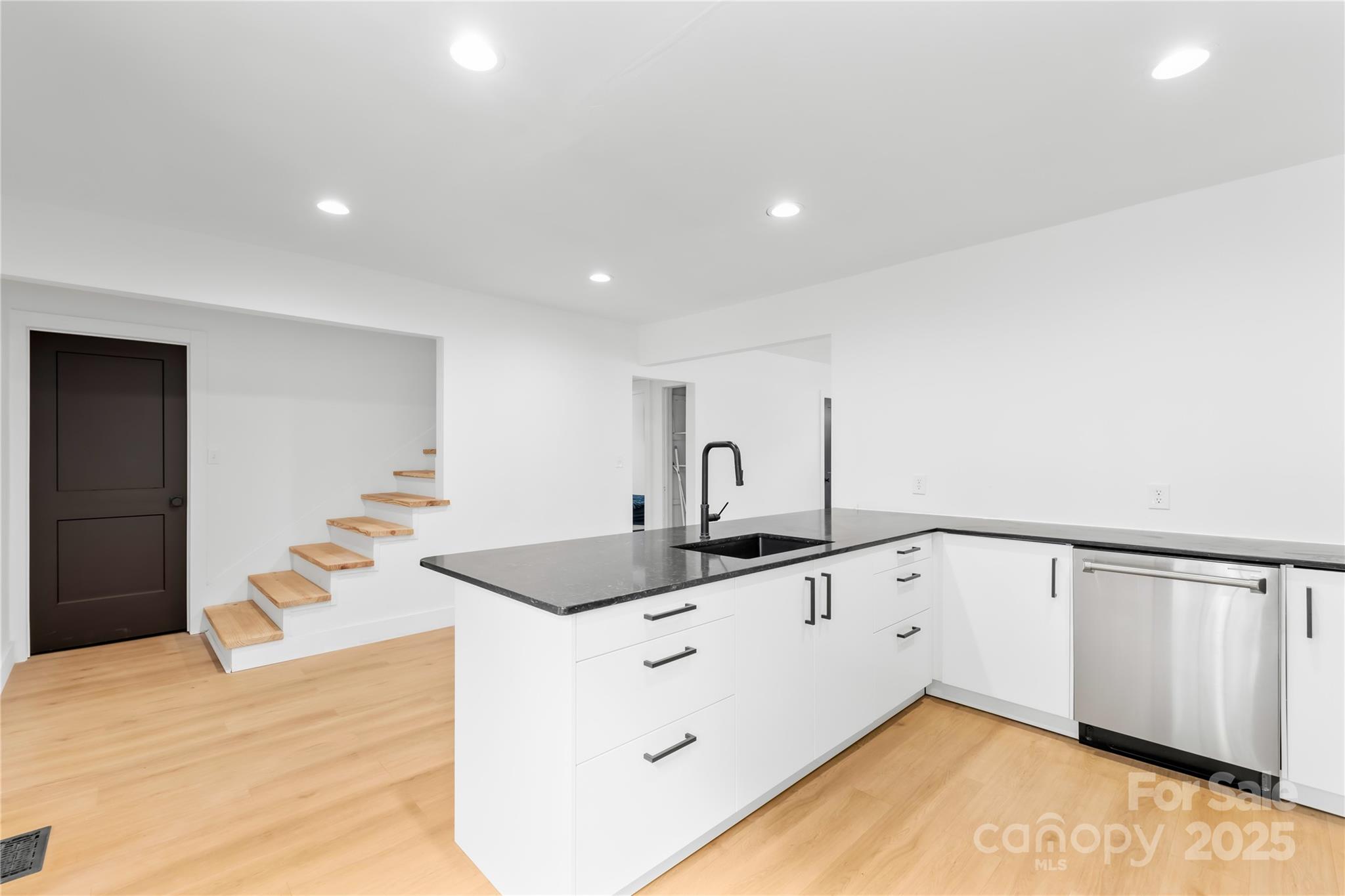1409 Effingham Road