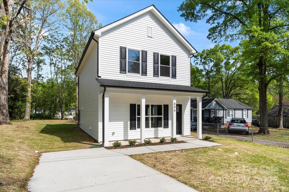 808 Carolyn Avenue