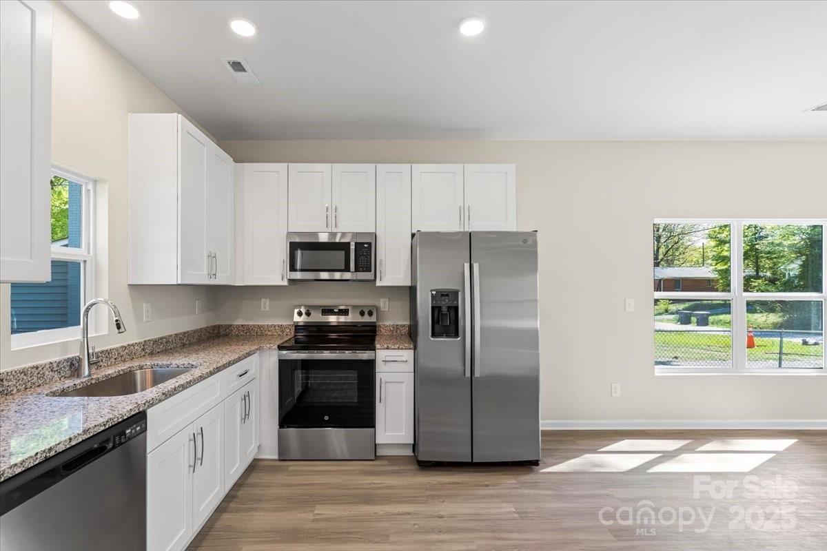 808 Carolyn Avenue