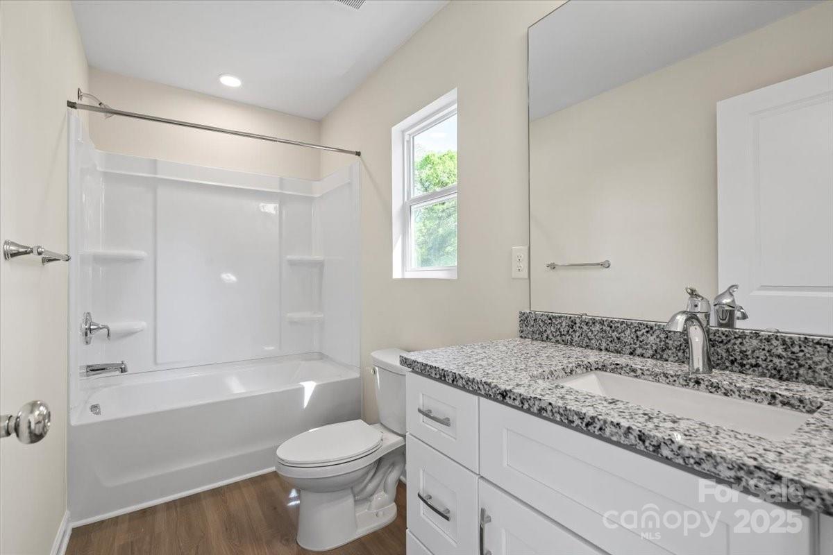 808 Carolyn Avenue
