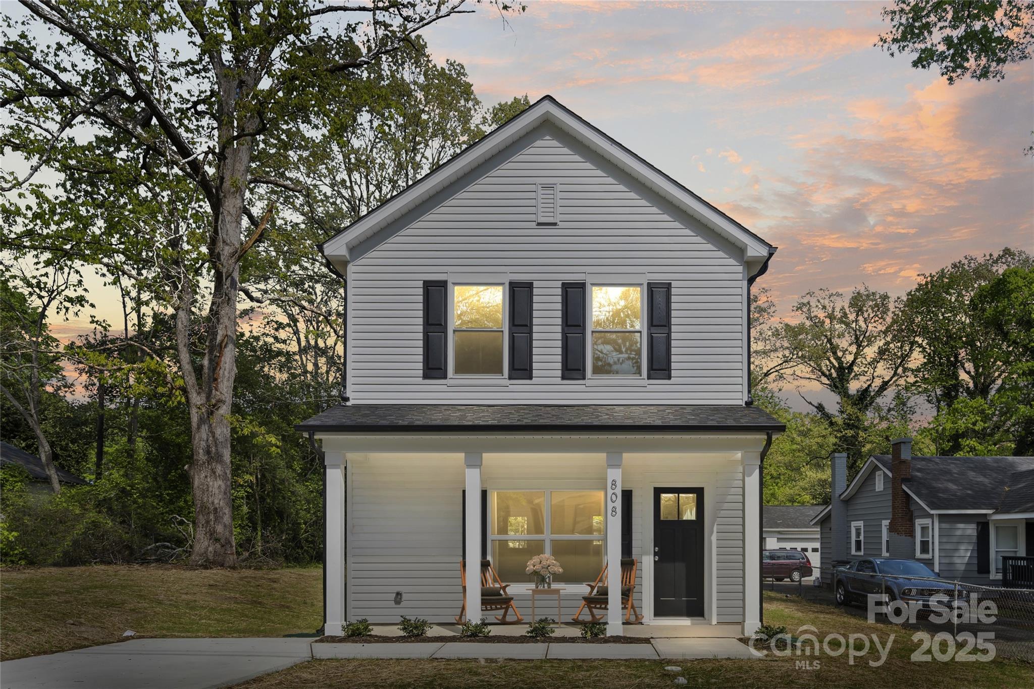 808 Carolyn Avenue