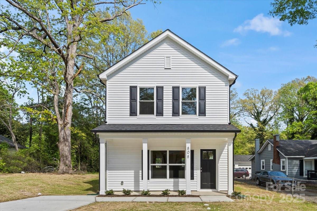 808 Carolyn Avenue