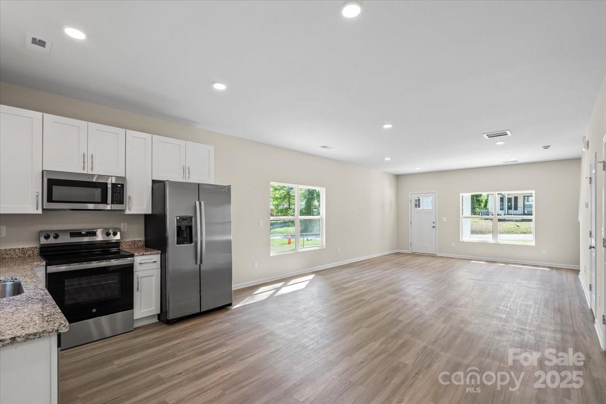 808 Carolyn Avenue