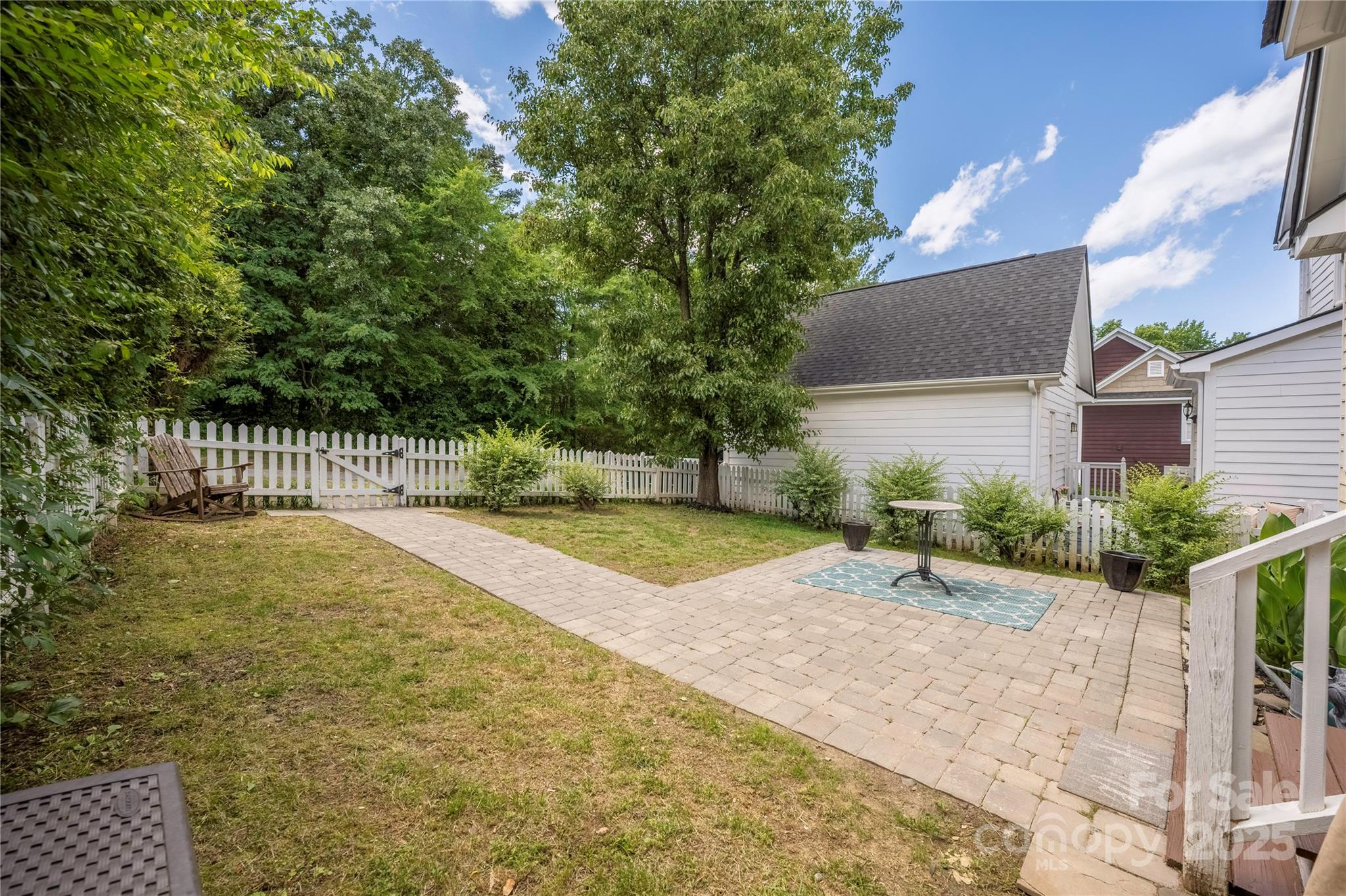 14105 Garden District Row