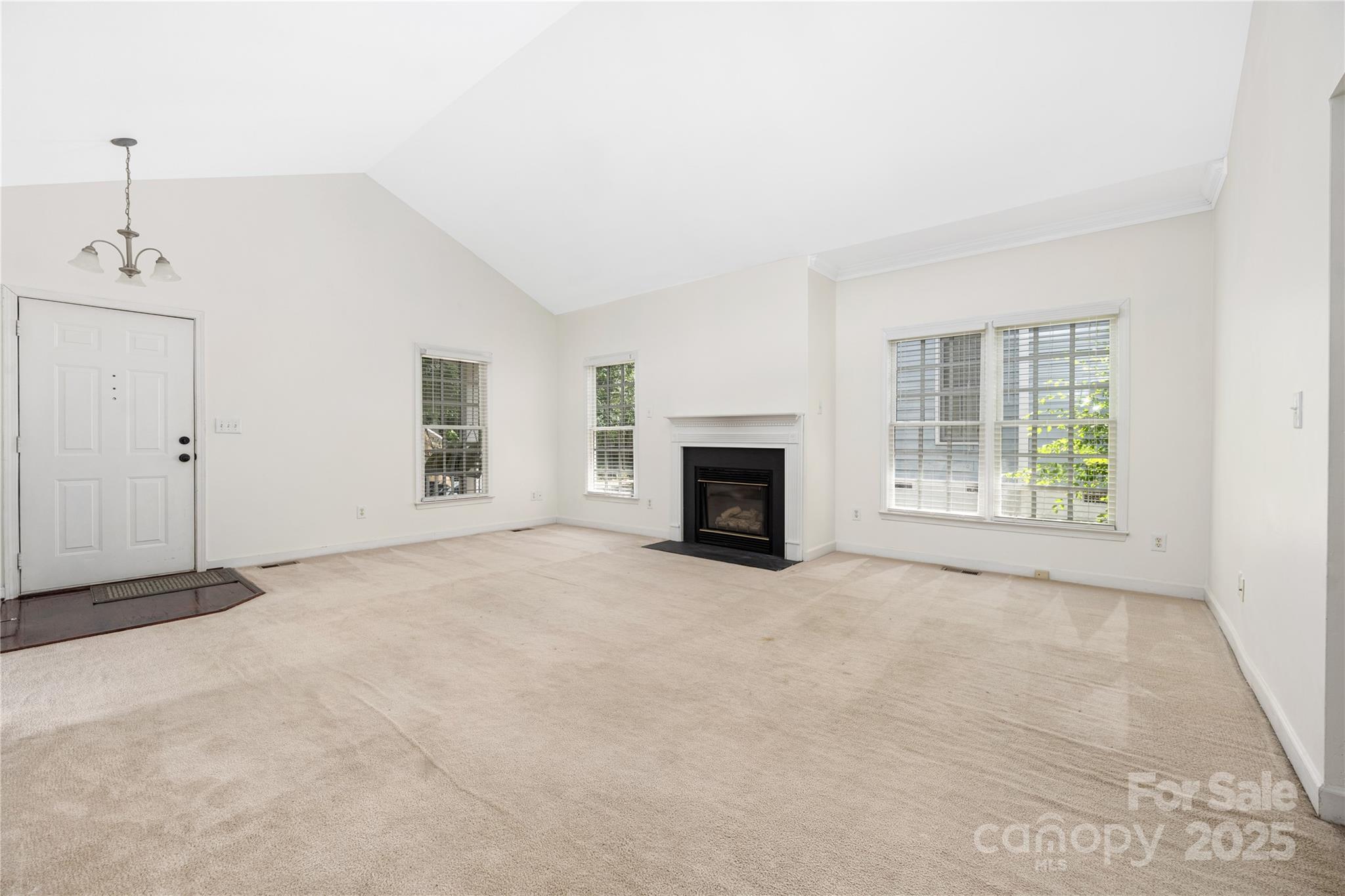 14105 Garden District Row