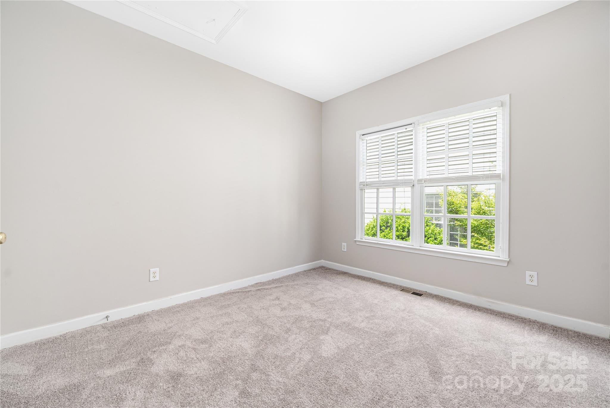 14105 Garden District Row