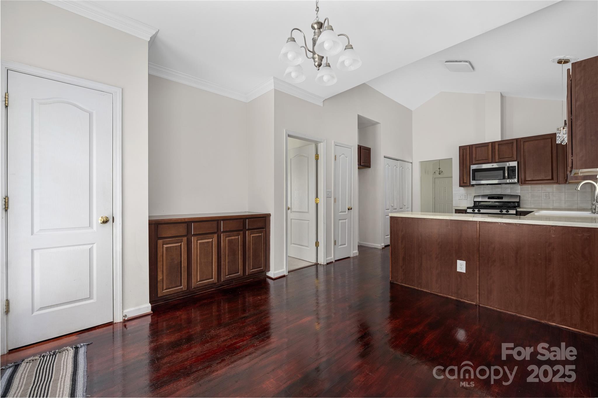 14105 Garden District Row