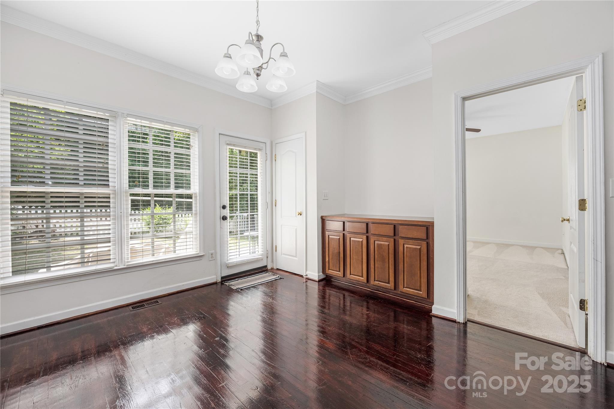 14105 Garden District Row