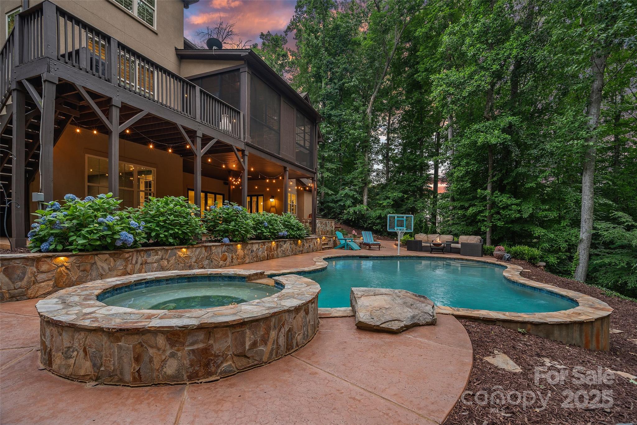 117 Walking Horse Trail